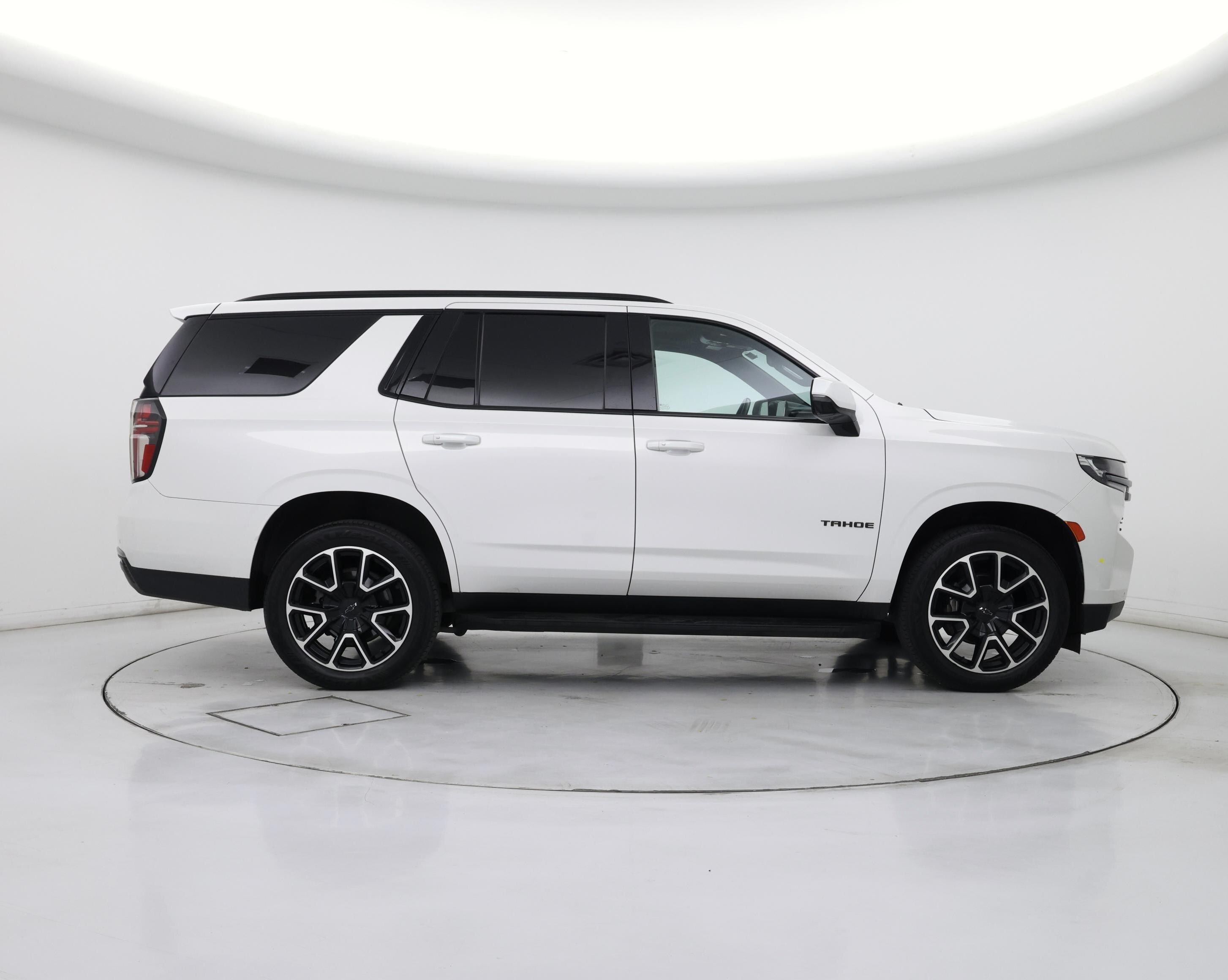 Thumbnail: 2022 Chevrolet Tahoe - 7