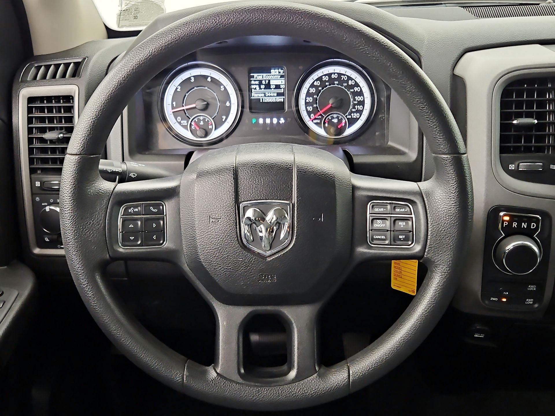 Thumbnail: 2019 RAM 1500 Classic - 10