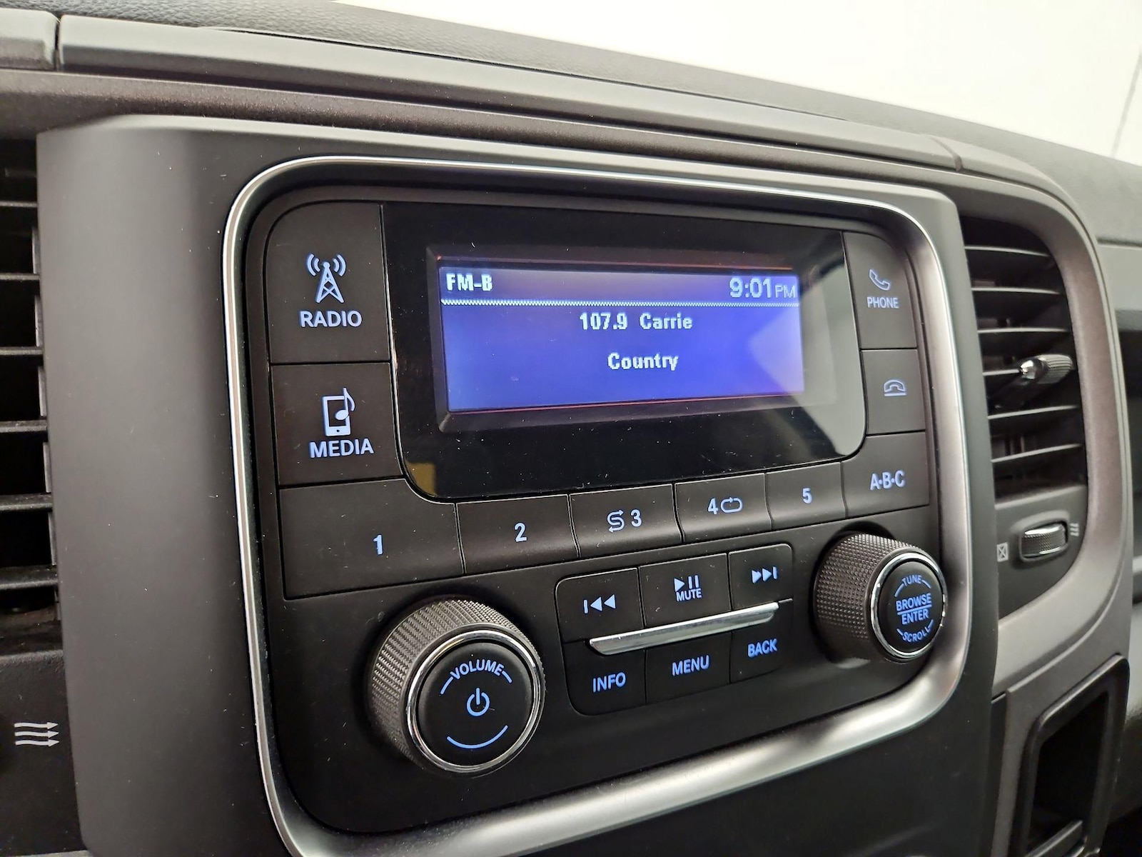 2019 RAM Ram 1500 Classic Tradesman - Photo 16