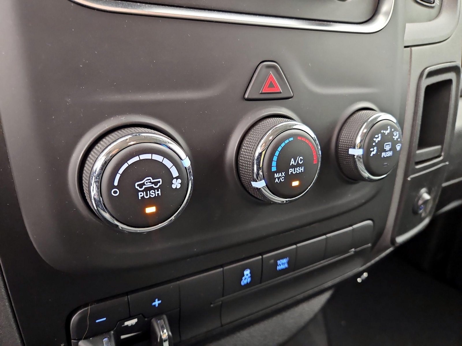 2019 RAM Ram 1500 Classic Tradesman - Photo 17