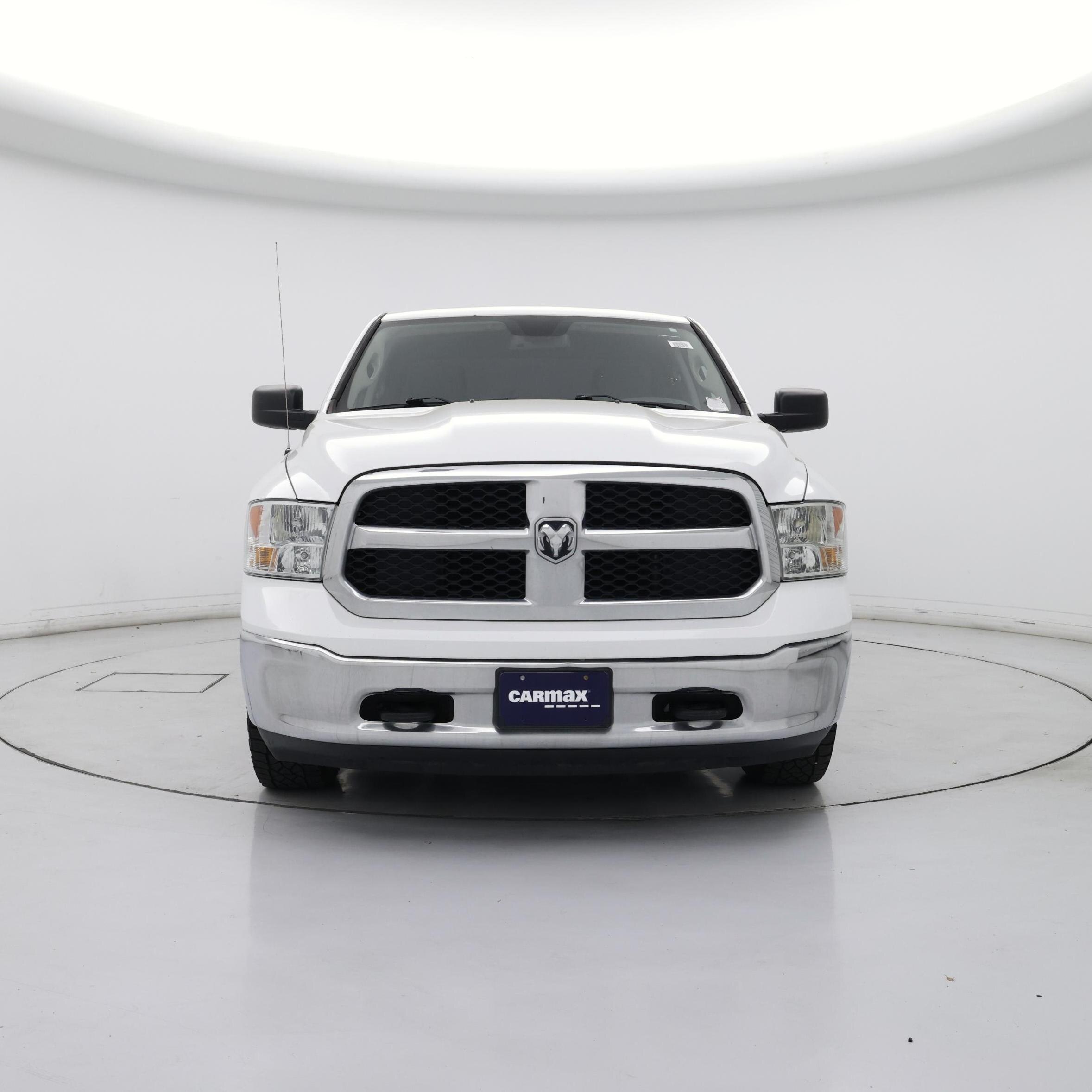 Thumbnail: 2019 RAM 1500 Classic - 5