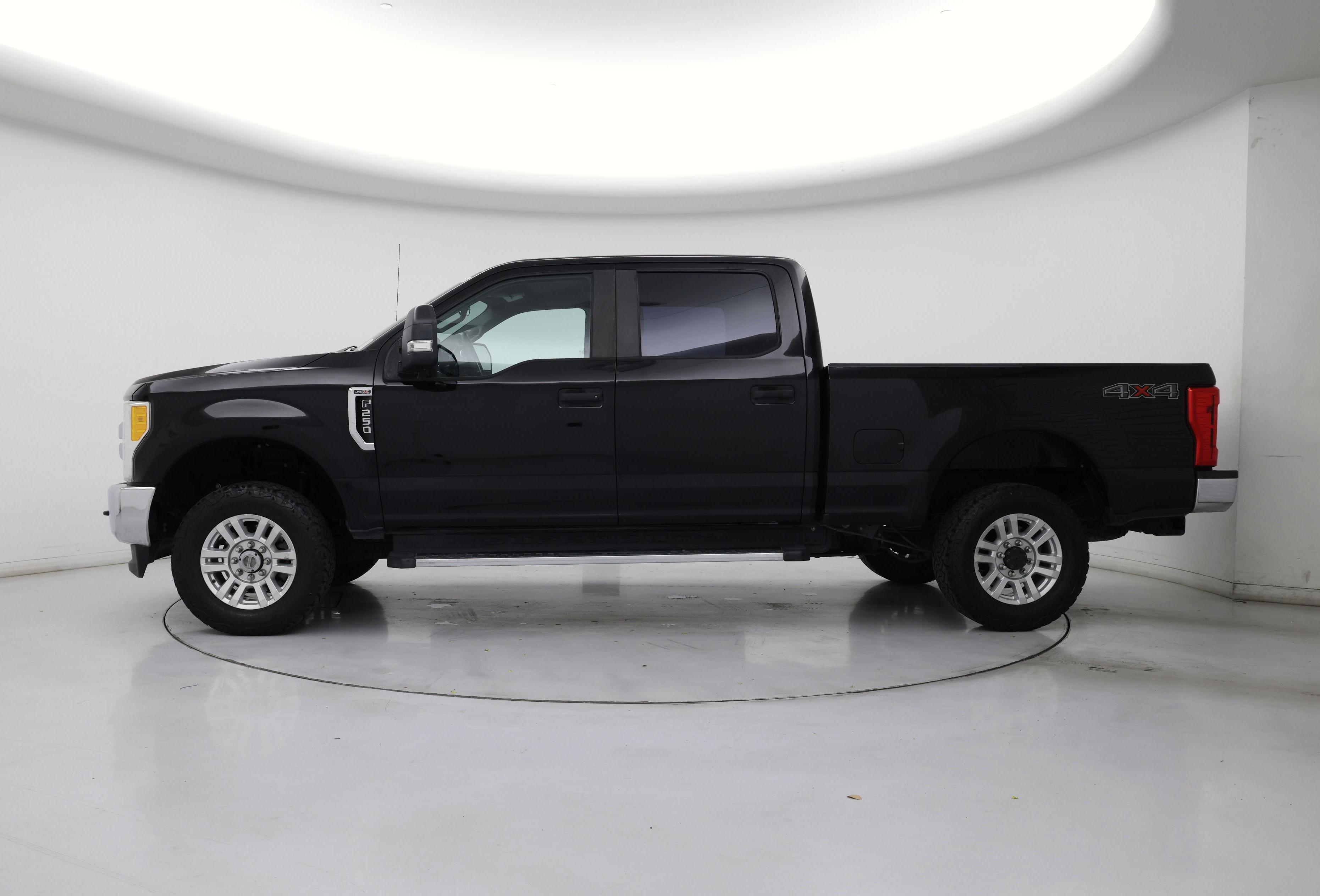 Thumbnail: 2017 Ford F-250 - 3