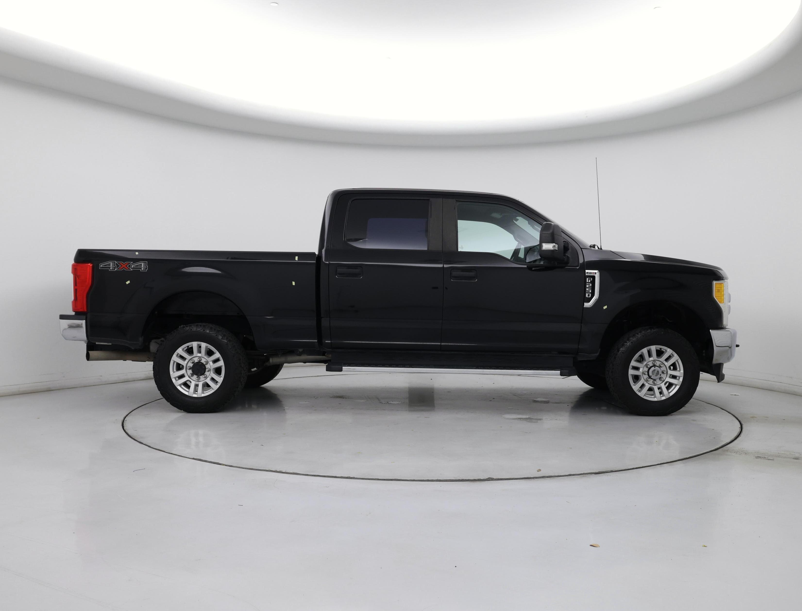 Thumbnail: 2017 Ford F-250 - 7