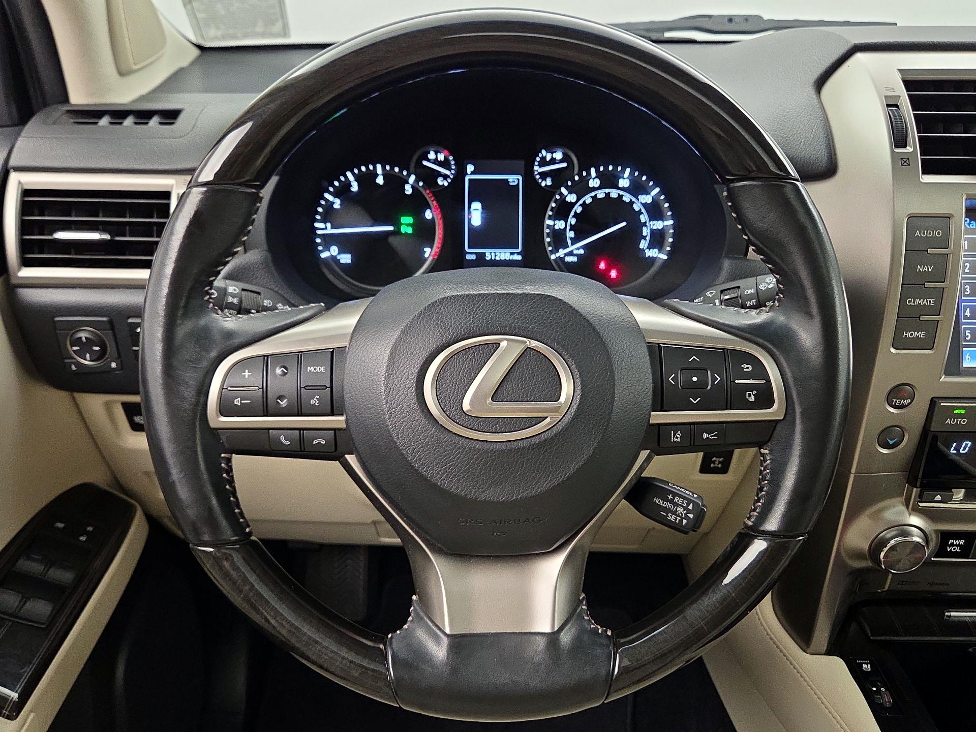 Thumbnail: 2020 Lexus GX - 10