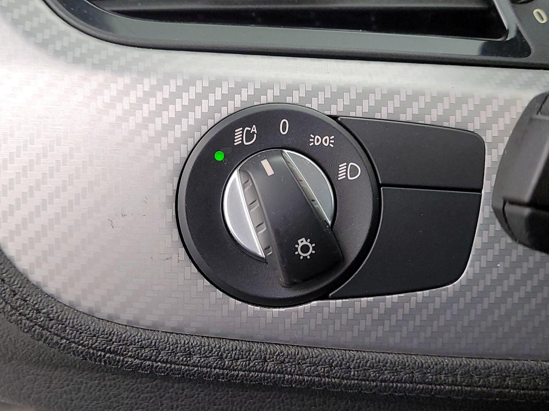 Thumbnail: 2015 BMW Z4 - 13