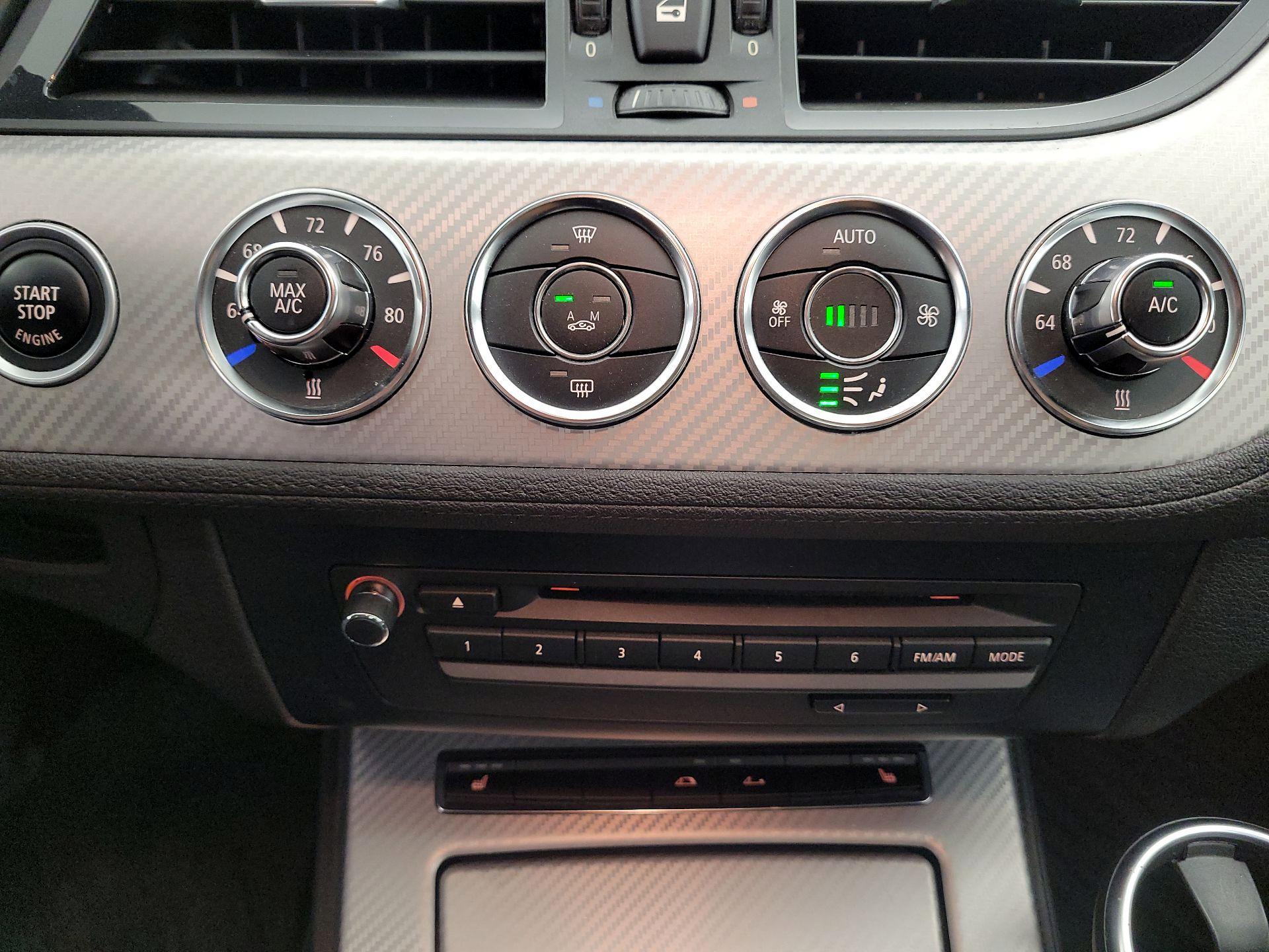 Thumbnail: 2015 BMW Z4 - 16