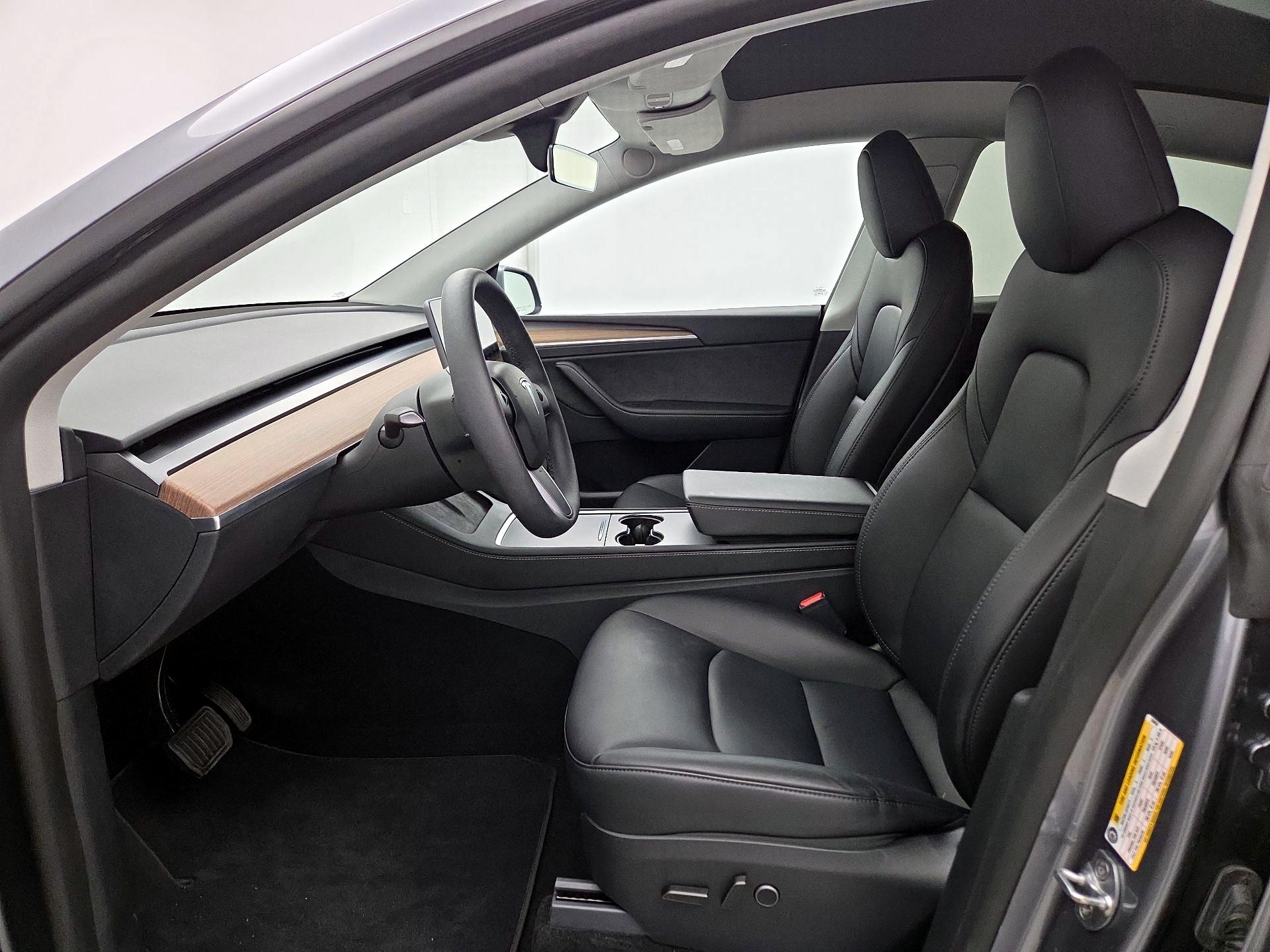 Thumbnail: 2025 Tesla Model Y - 11