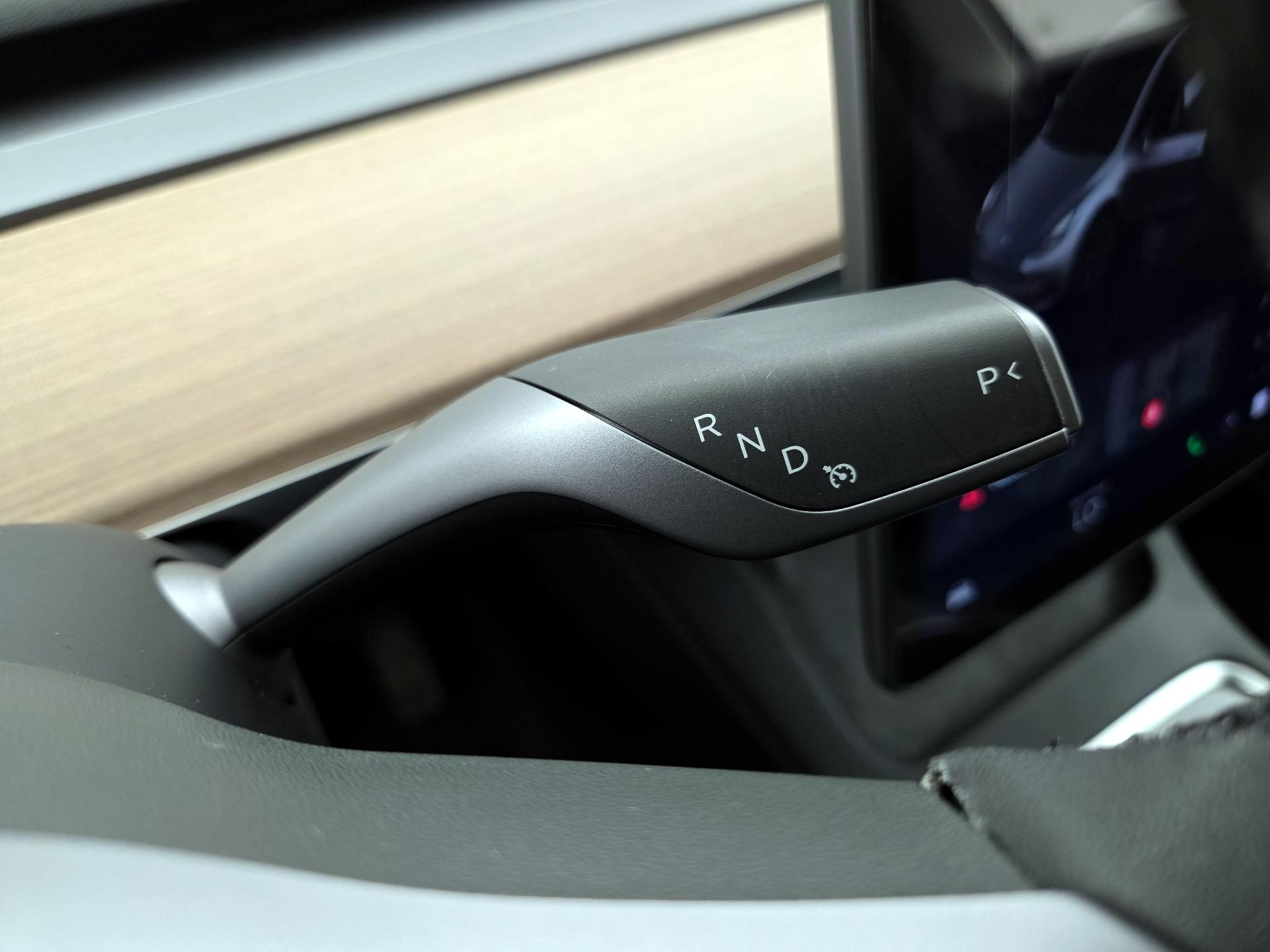 Thumbnail: 2025 Tesla Model Y - 17