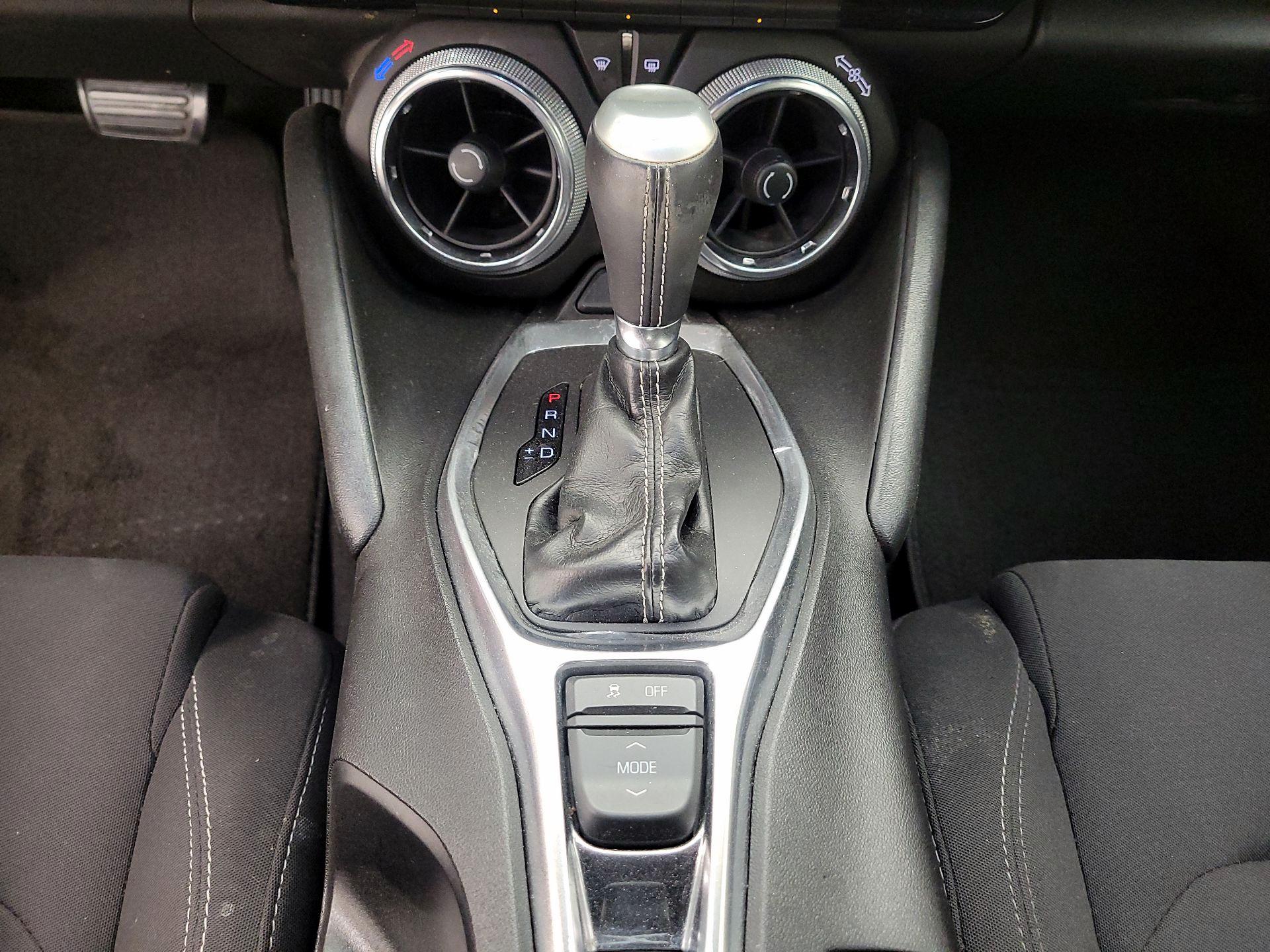 Thumbnail: 2018 Chevrolet Camaro - 16