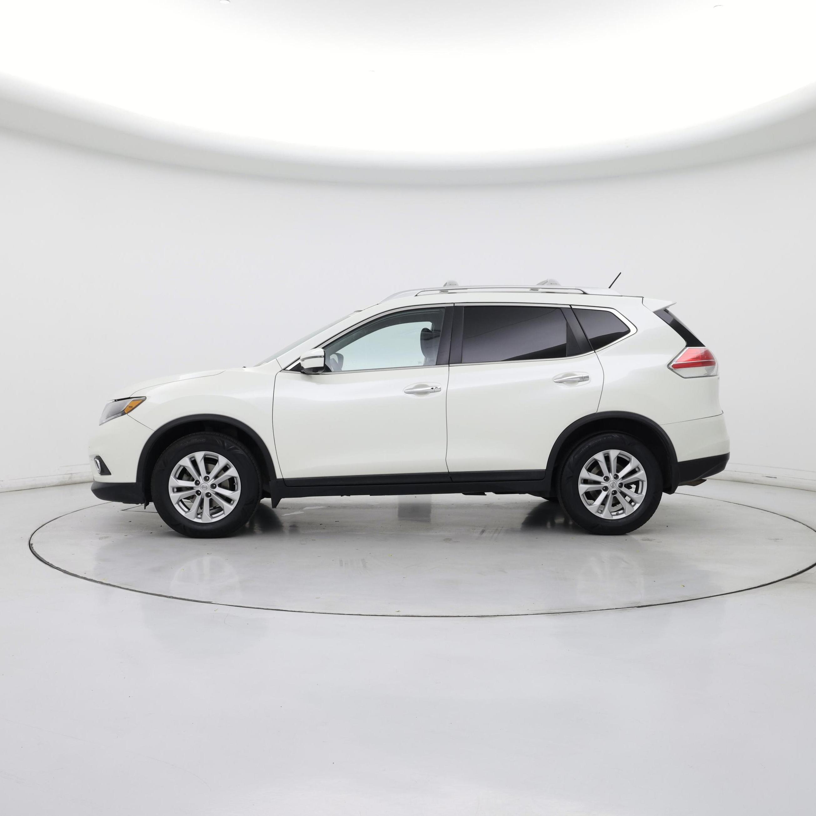 Thumbnail: 2016 Nissan Rogue - 3
