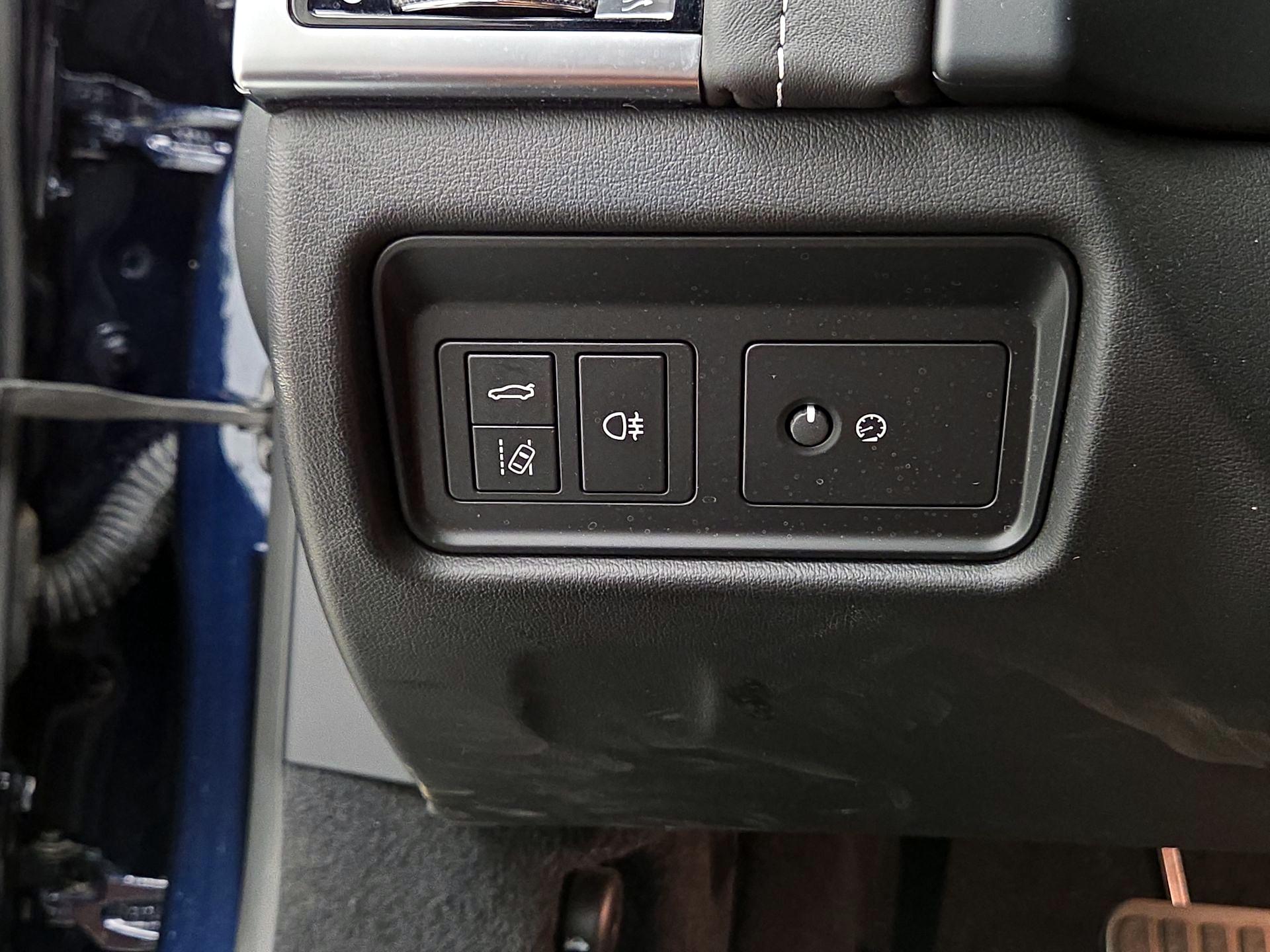 Thumbnail: 2021 Jaguar F-Type - 13