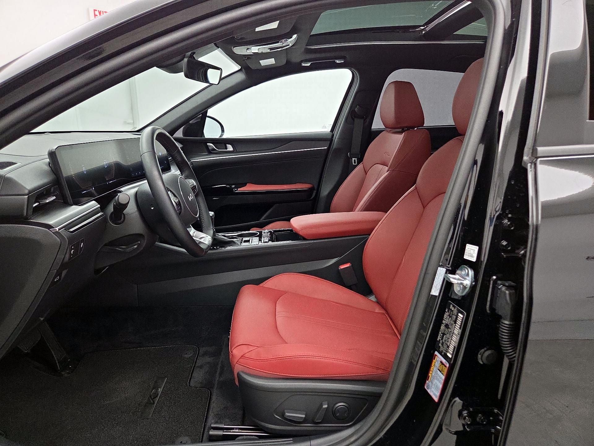 Thumbnail: 2026 Kia K5 - 11