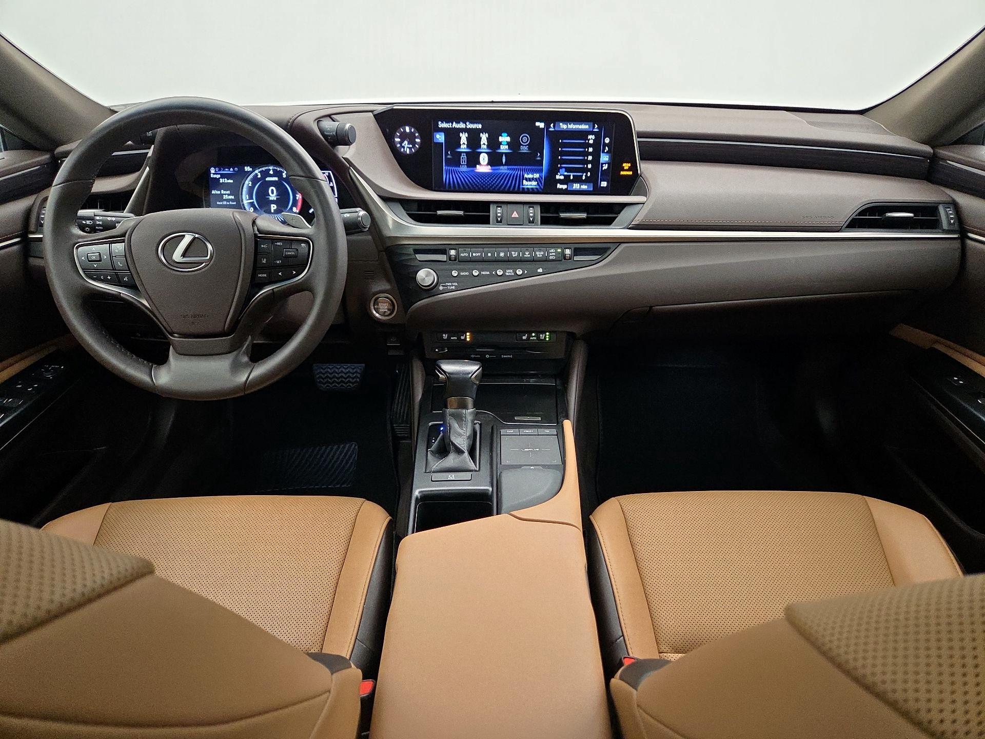 Thumbnail: 2021 Lexus ES - 9