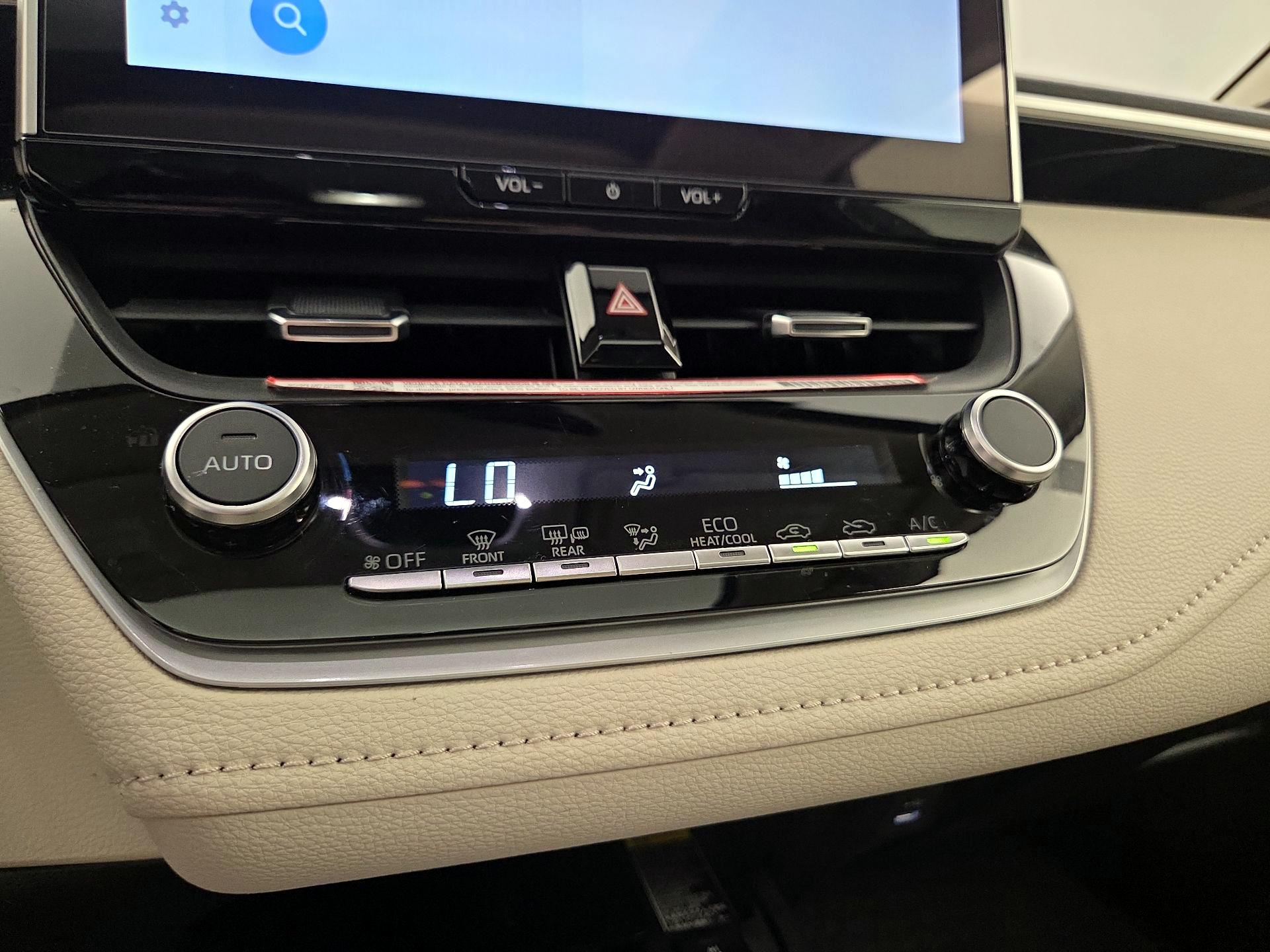 Thumbnail: 2025 Toyota Corolla - 17