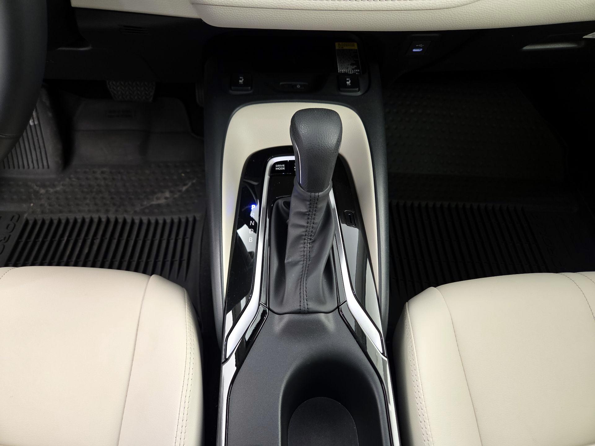 Thumbnail: 2025 Toyota Corolla - 18