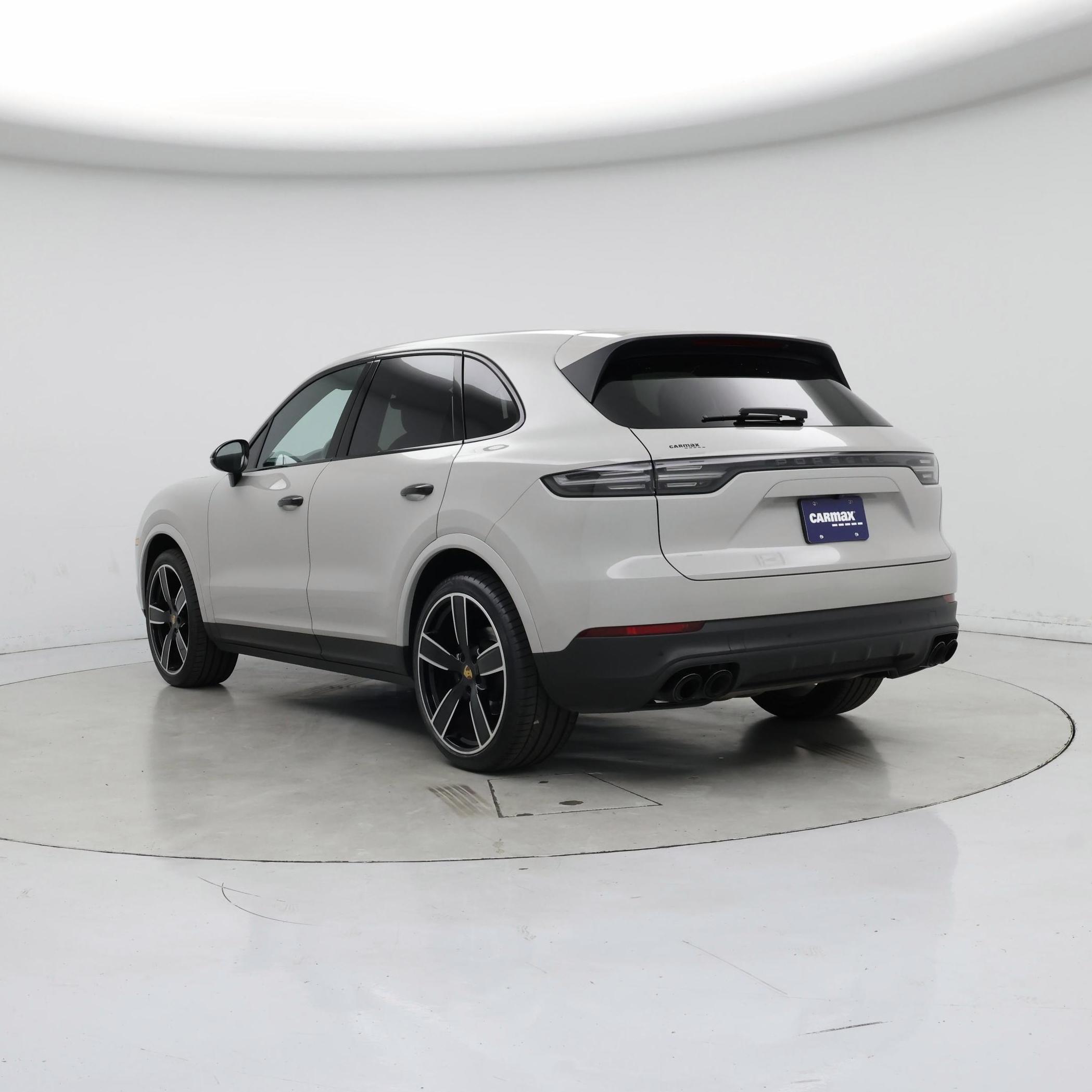 Thumbnail: 2020 Porsche Cayenne - 2