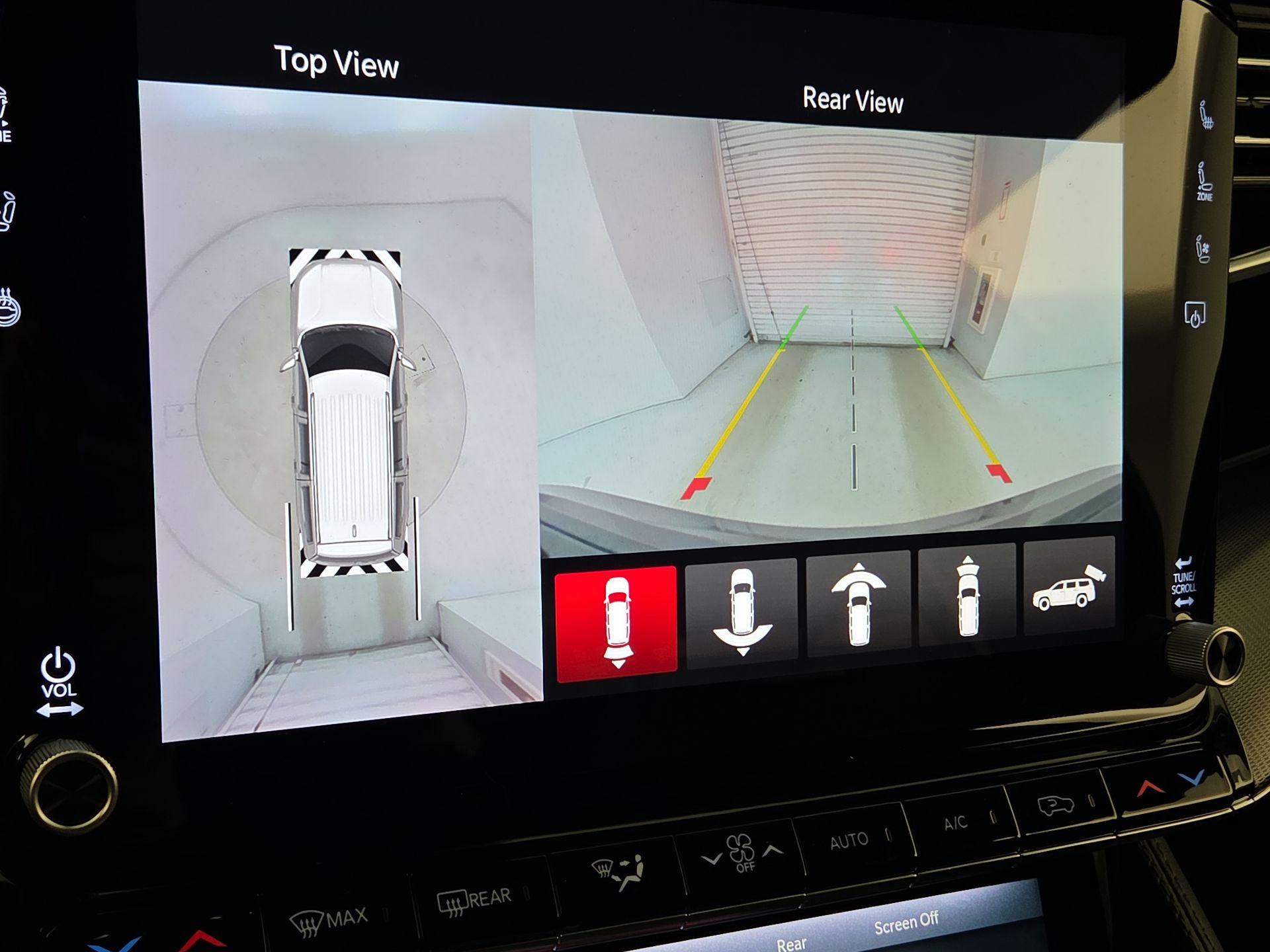 Thumbnail: 2023 Jeep Grand Wagoneer - 15