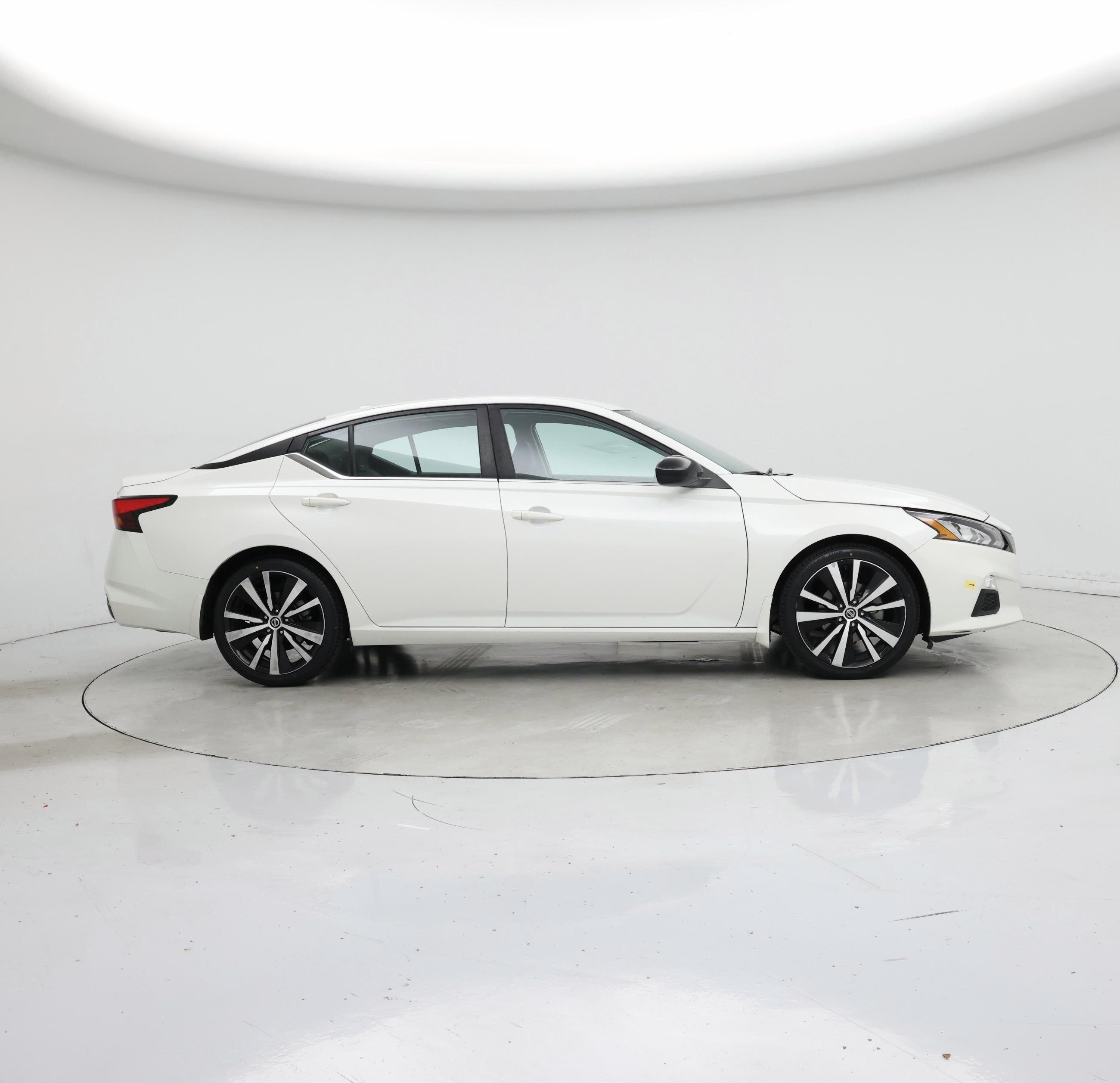 Thumbnail: 2021 Nissan Altima - 7