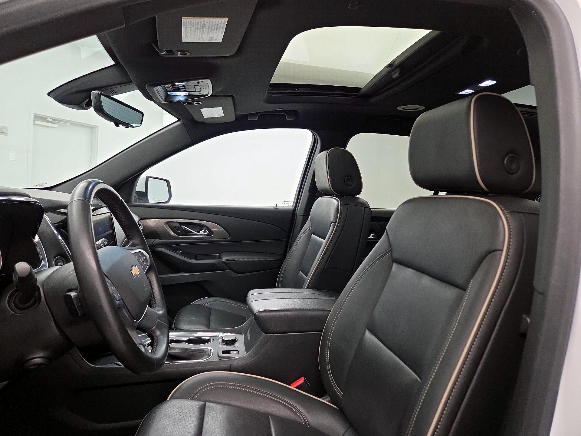 Thumbnail: 2023 Chevrolet Traverse - 20