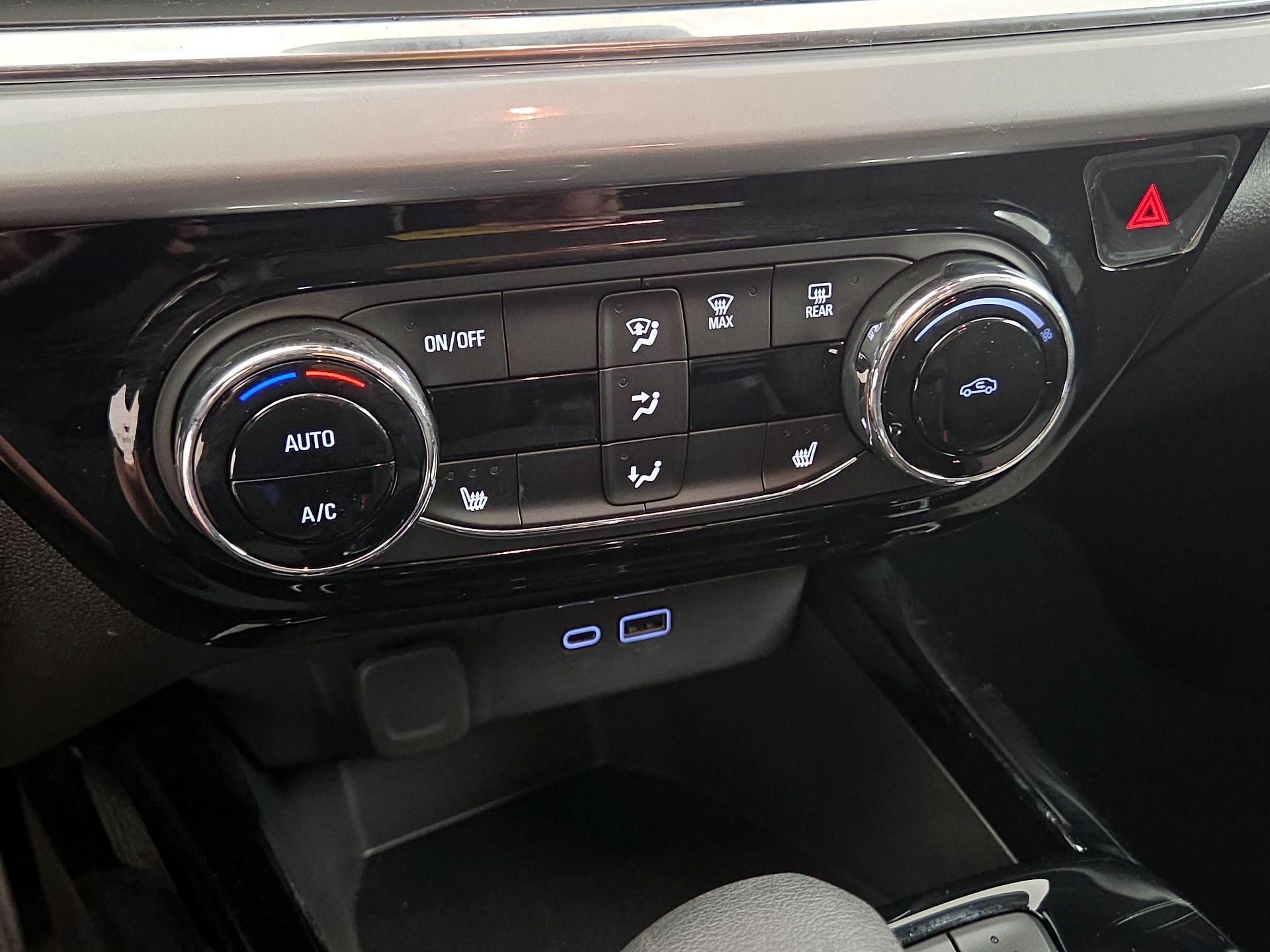 Thumbnail: 2024 Chevrolet Trax - 16