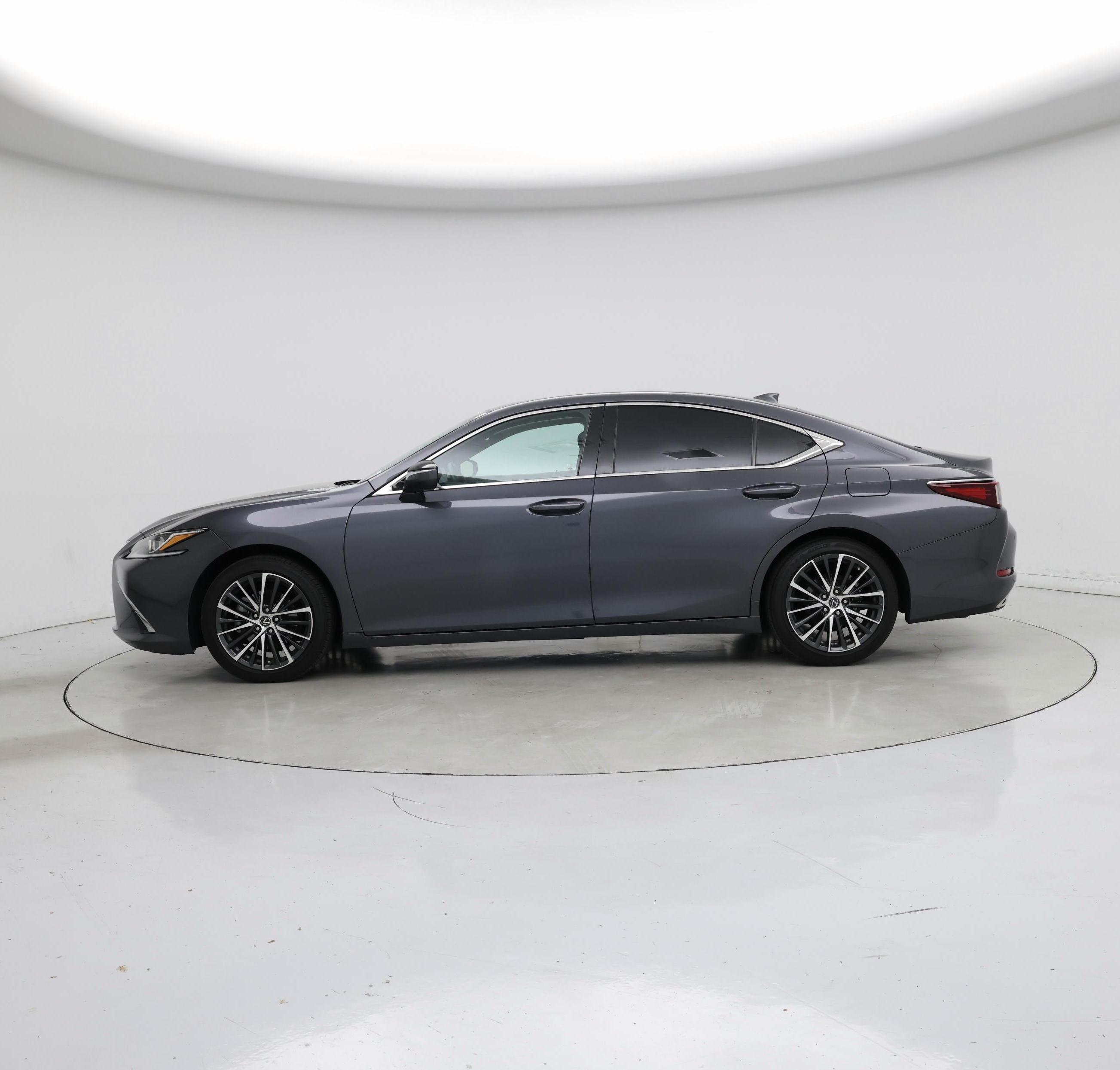 Thumbnail: 2022 Lexus ES - 3