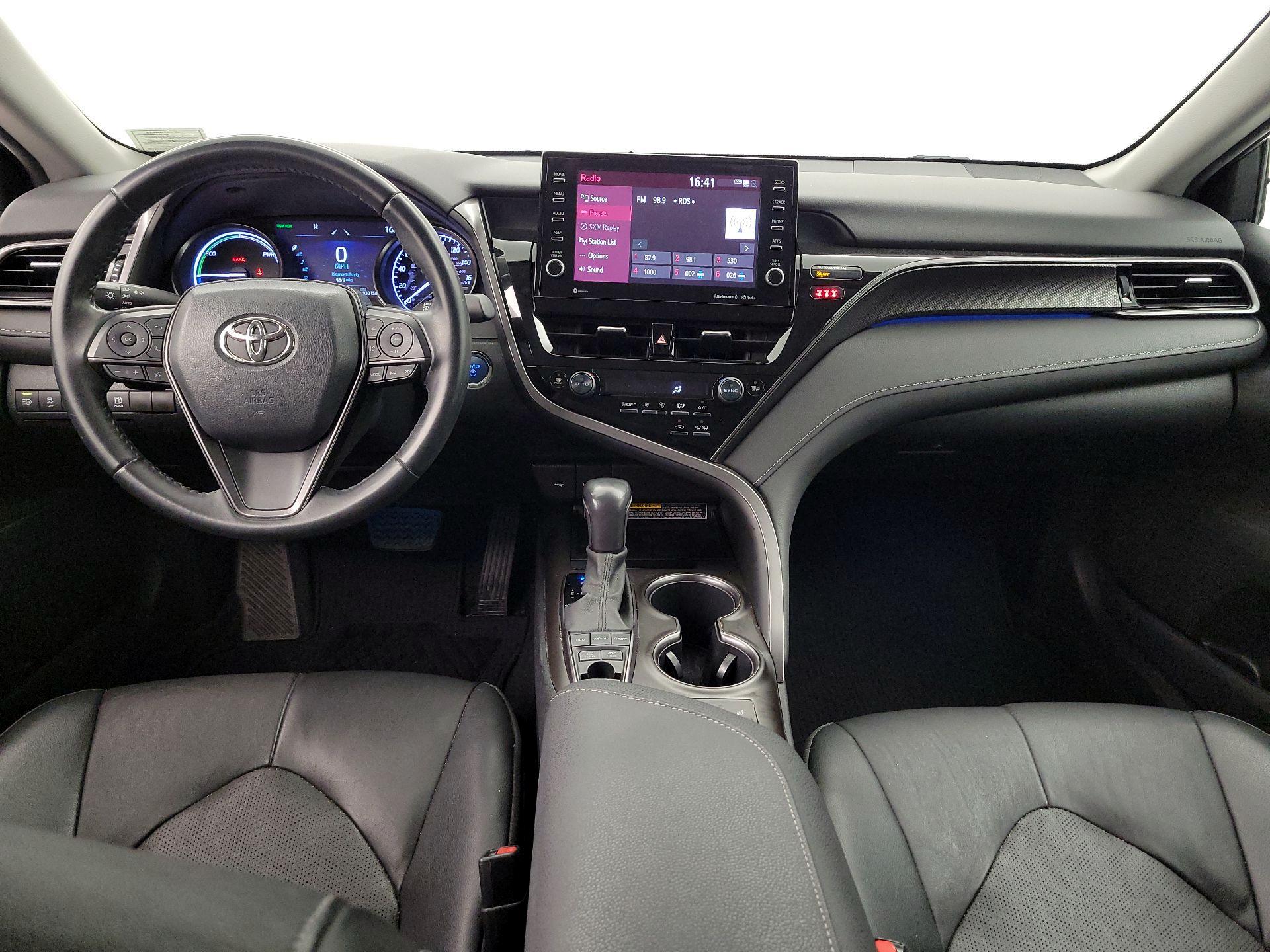 Thumbnail: 2021 Toyota Camry - 9