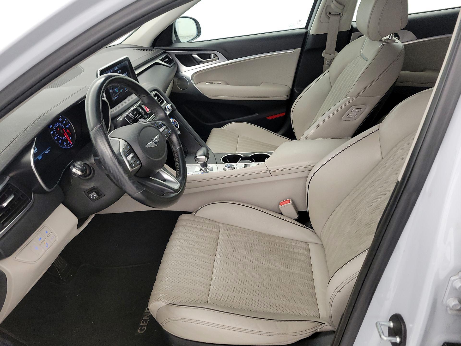 Thumbnail: 2020 Genesis G70 - 11