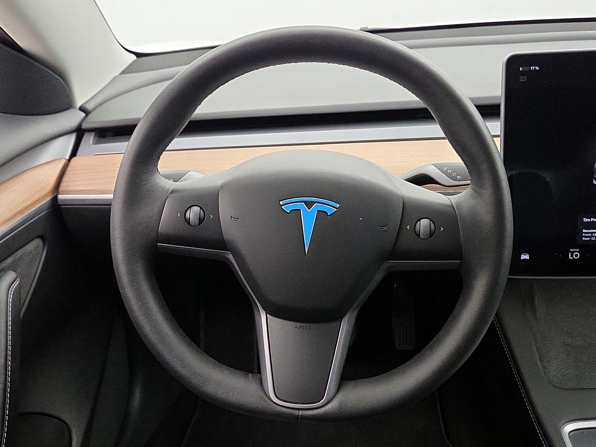Thumbnail: 2022 Tesla Model 3 - 10