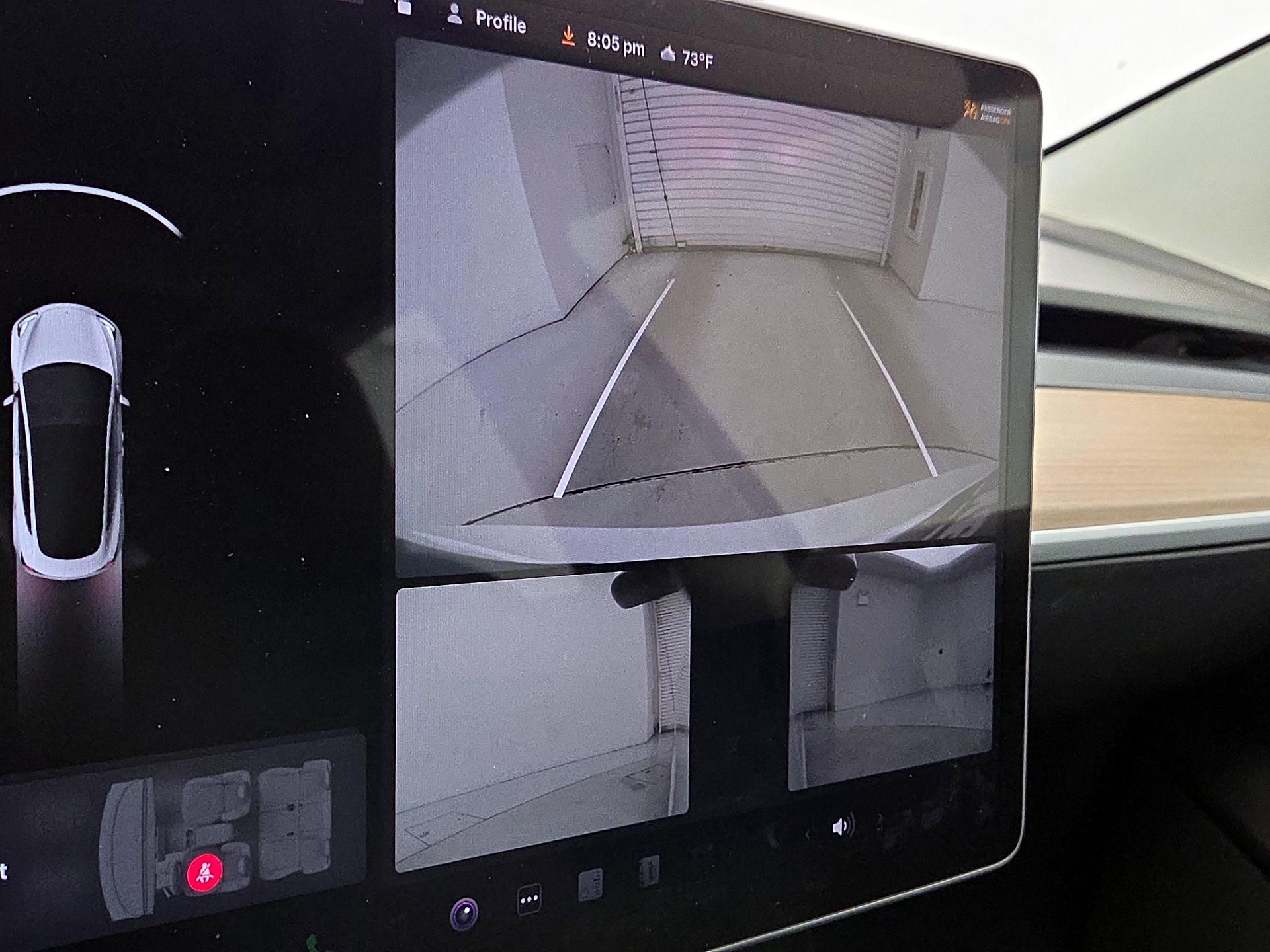 Thumbnail: 2022 Tesla Model 3 - 14
