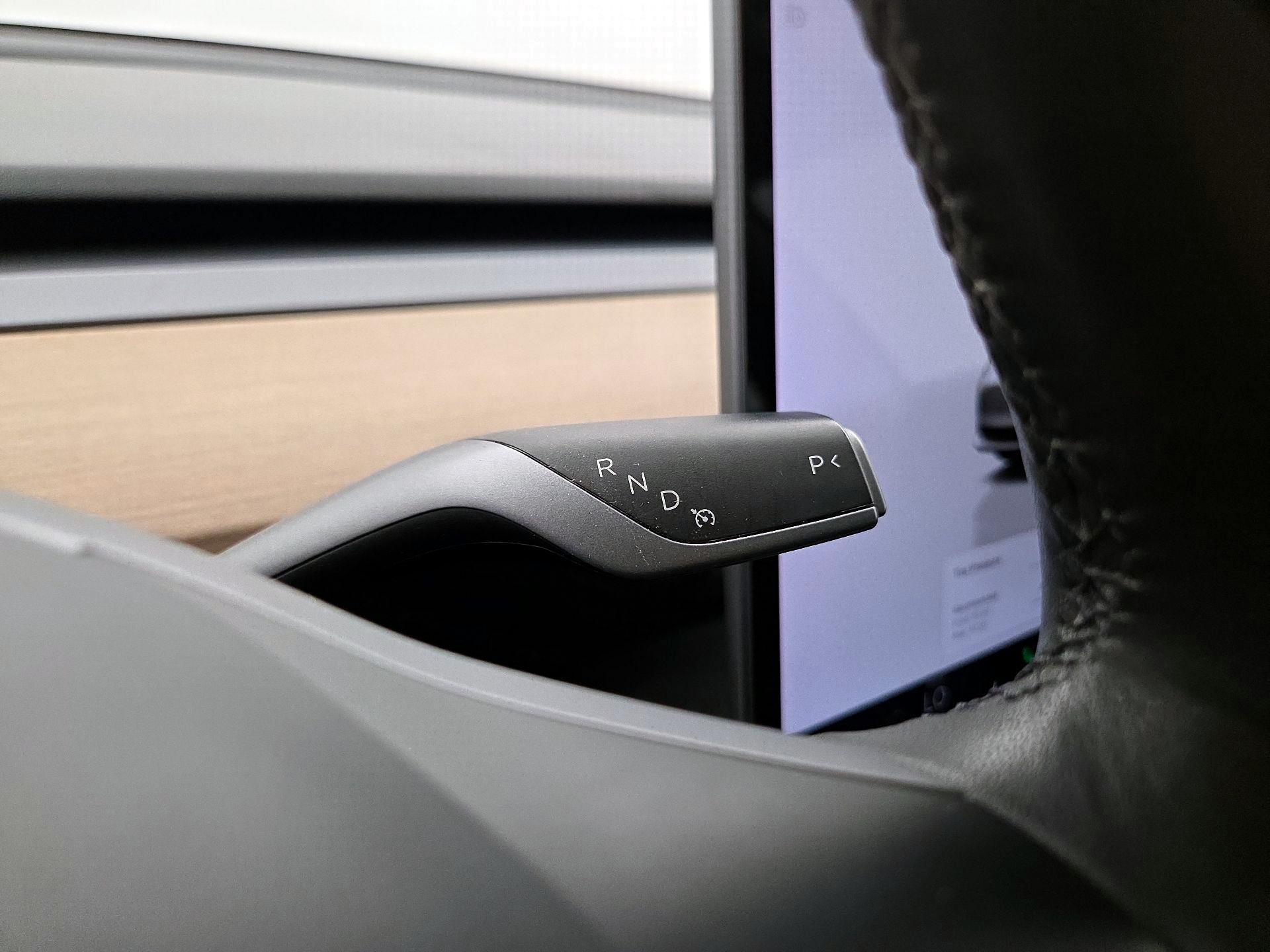 Thumbnail: 2022 Tesla Model 3 - 17