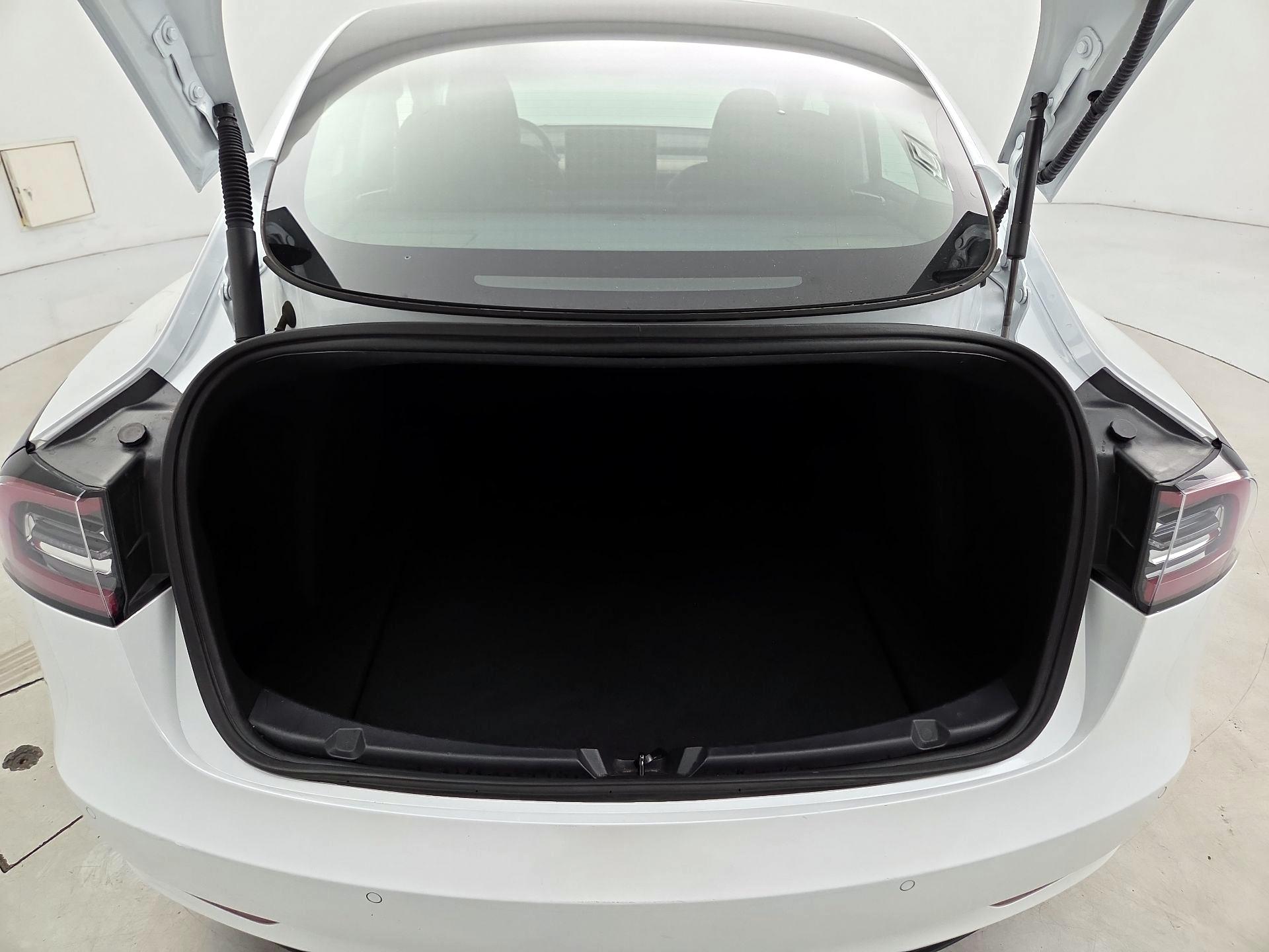 Thumbnail: 2022 Tesla Model 3 - 20