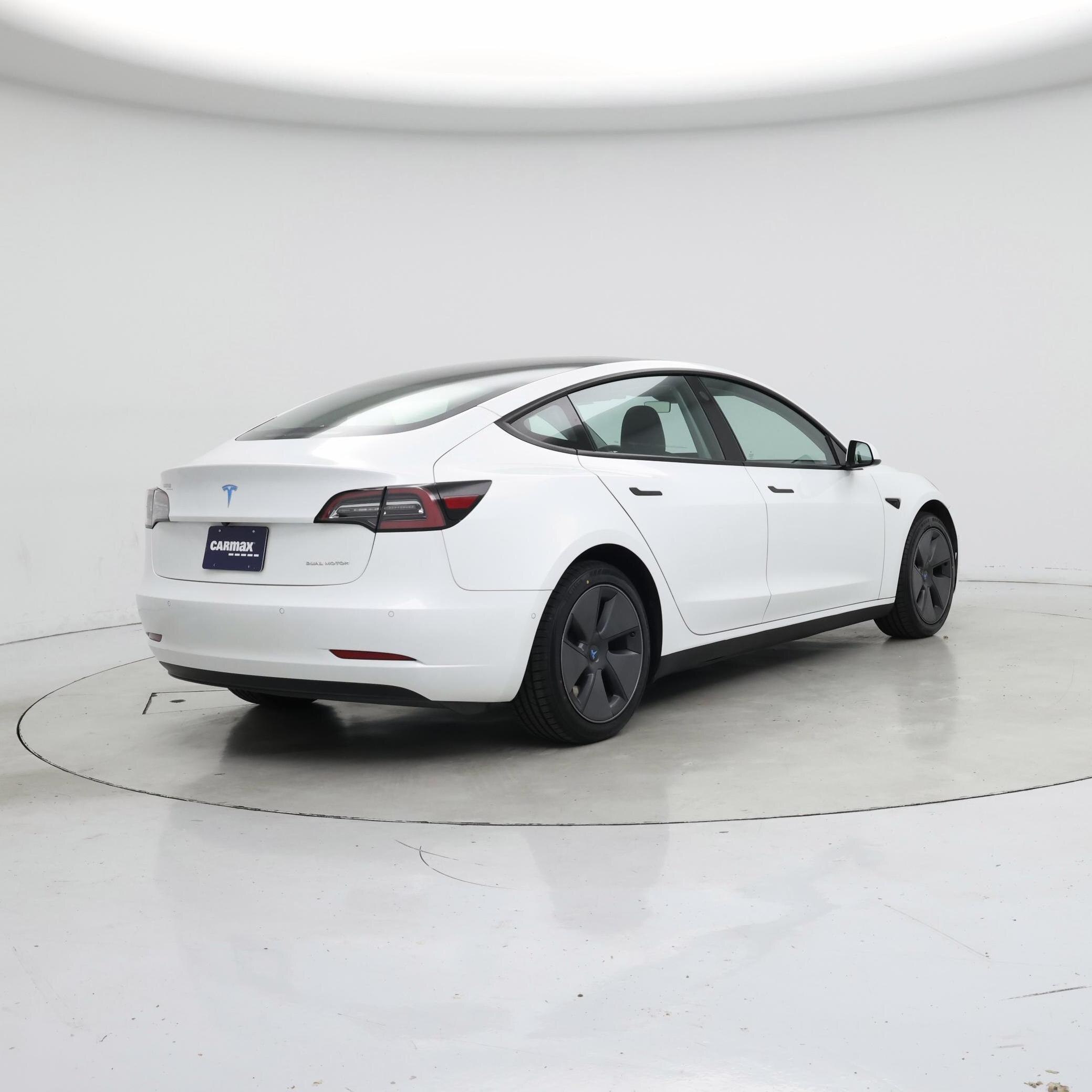 Thumbnail: 2022 Tesla Model 3 - 8