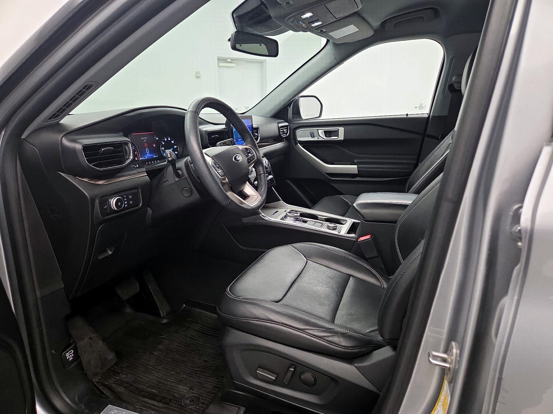 Thumbnail: 2021 Ford Explorer - 11