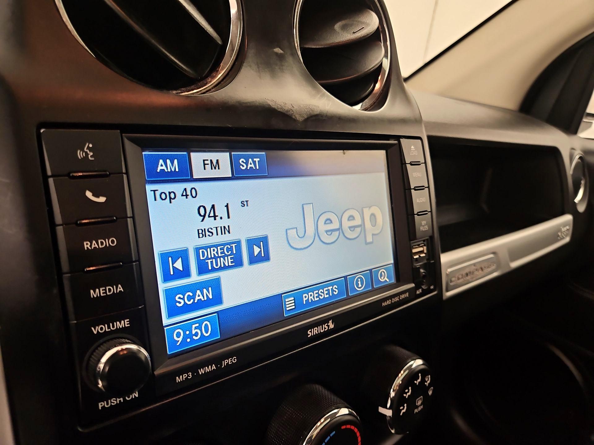 Thumbnail: 2016 Jeep Compass - 14