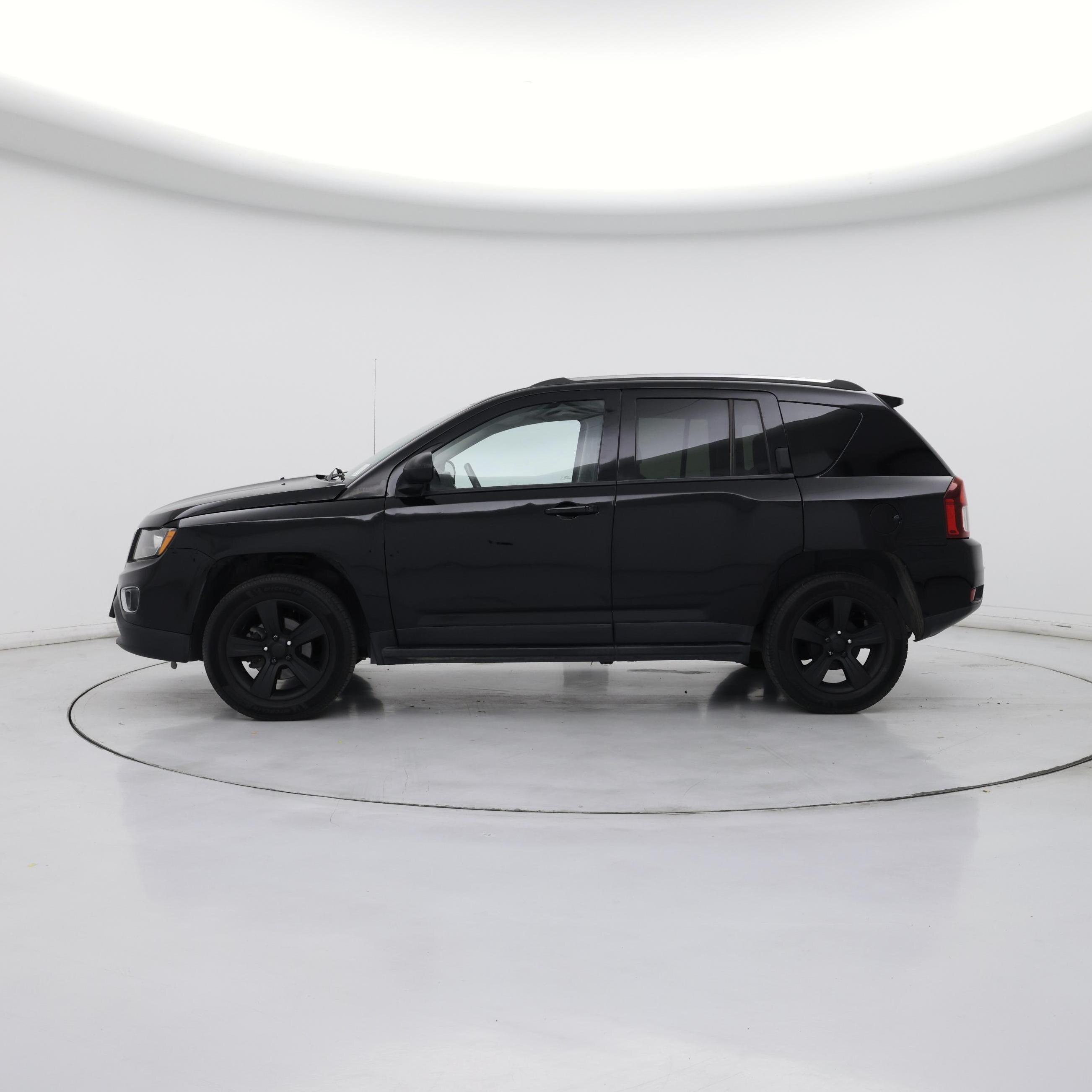 Thumbnail: 2016 Jeep Compass - 3