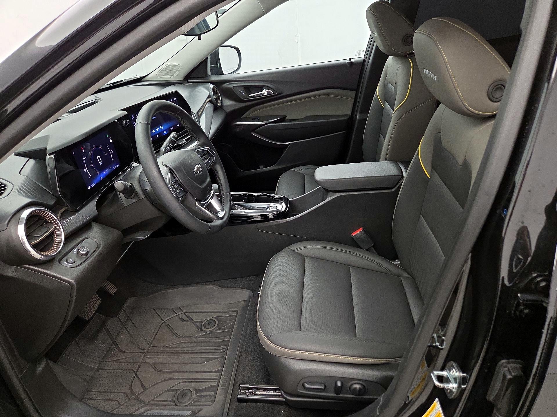 Thumbnail: 2024 Chevrolet Trax - 11