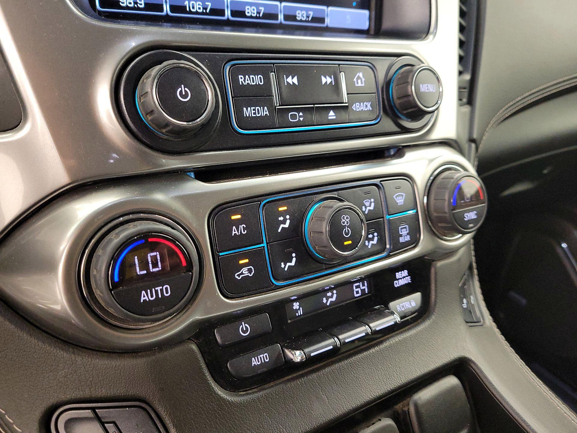 Thumbnail: 2019 Chevrolet Tahoe - 17