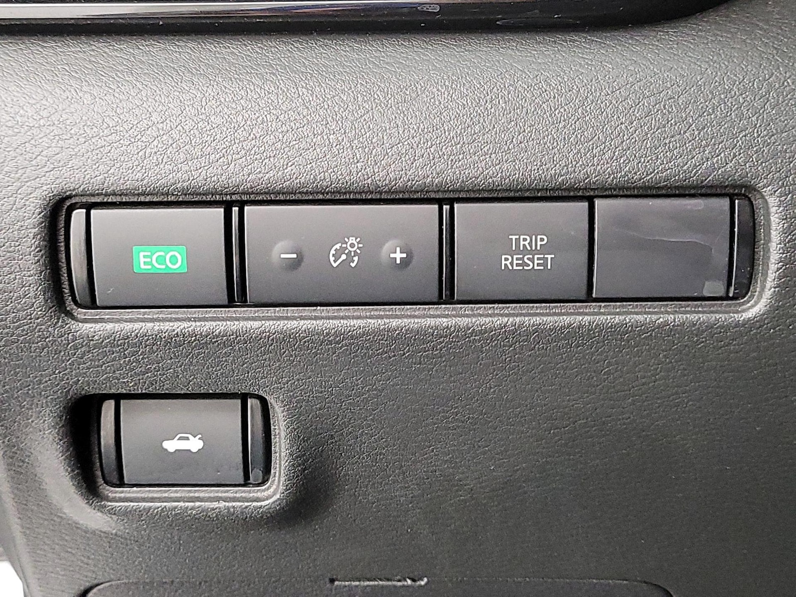 2020 Nissan Sentra SR - Photo 14