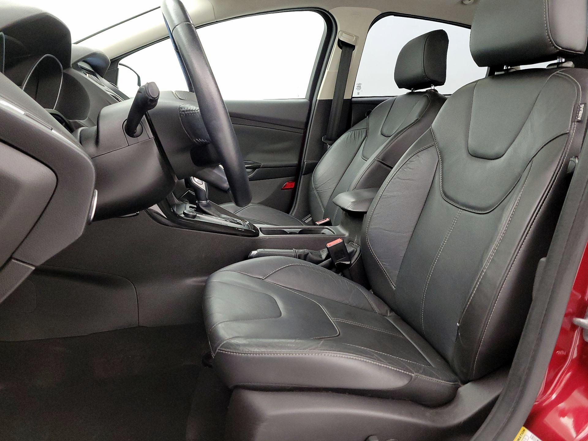 Thumbnail: 2016 Ford Focus - 11