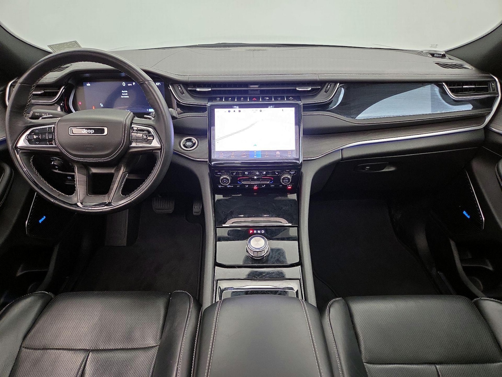 2022 Jeep Grand Cherokee Overland - Photo 10