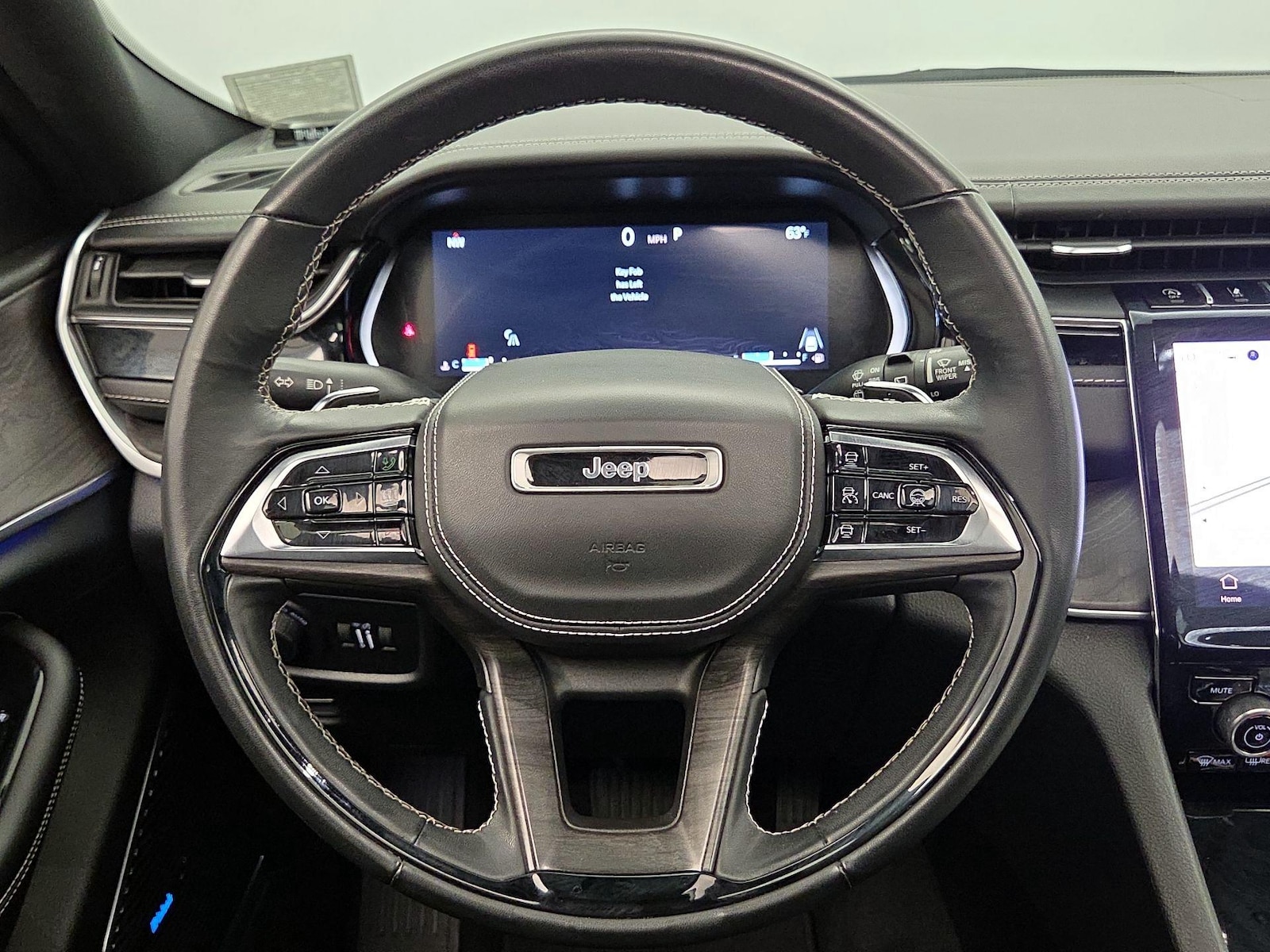 2022 Jeep Grand Cherokee Overland - Photo 11