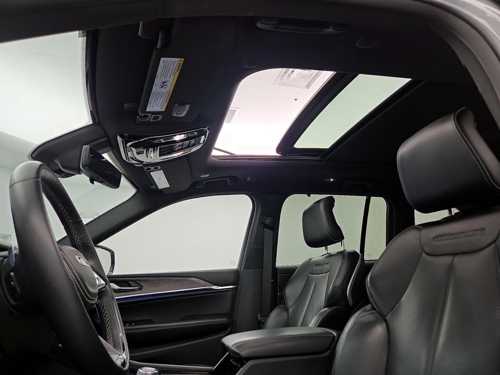 2022 Jeep Grand Cherokee Overland - Photo 21