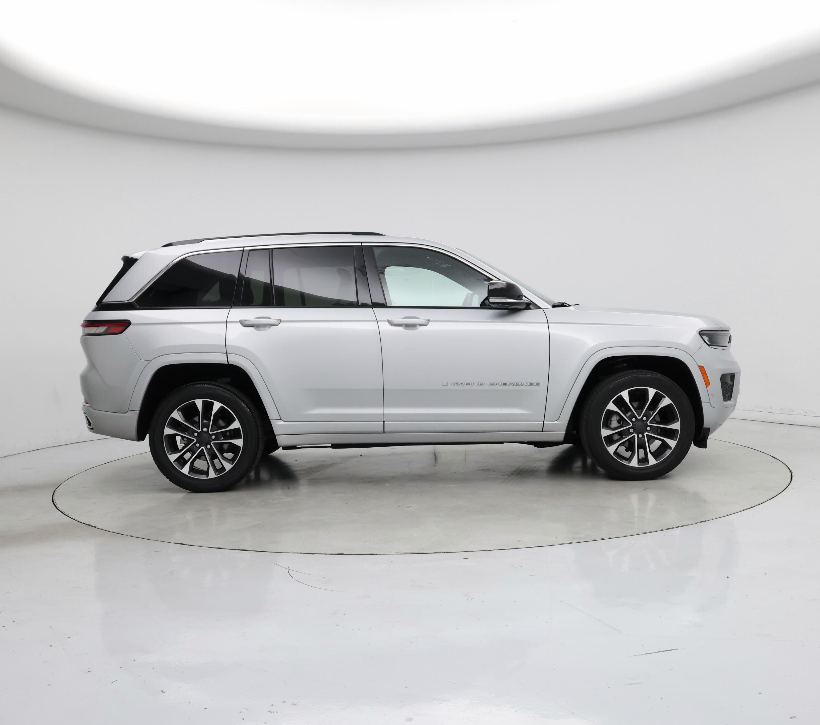 Thumbnail: 2022 Jeep Grand Cherokee - 7