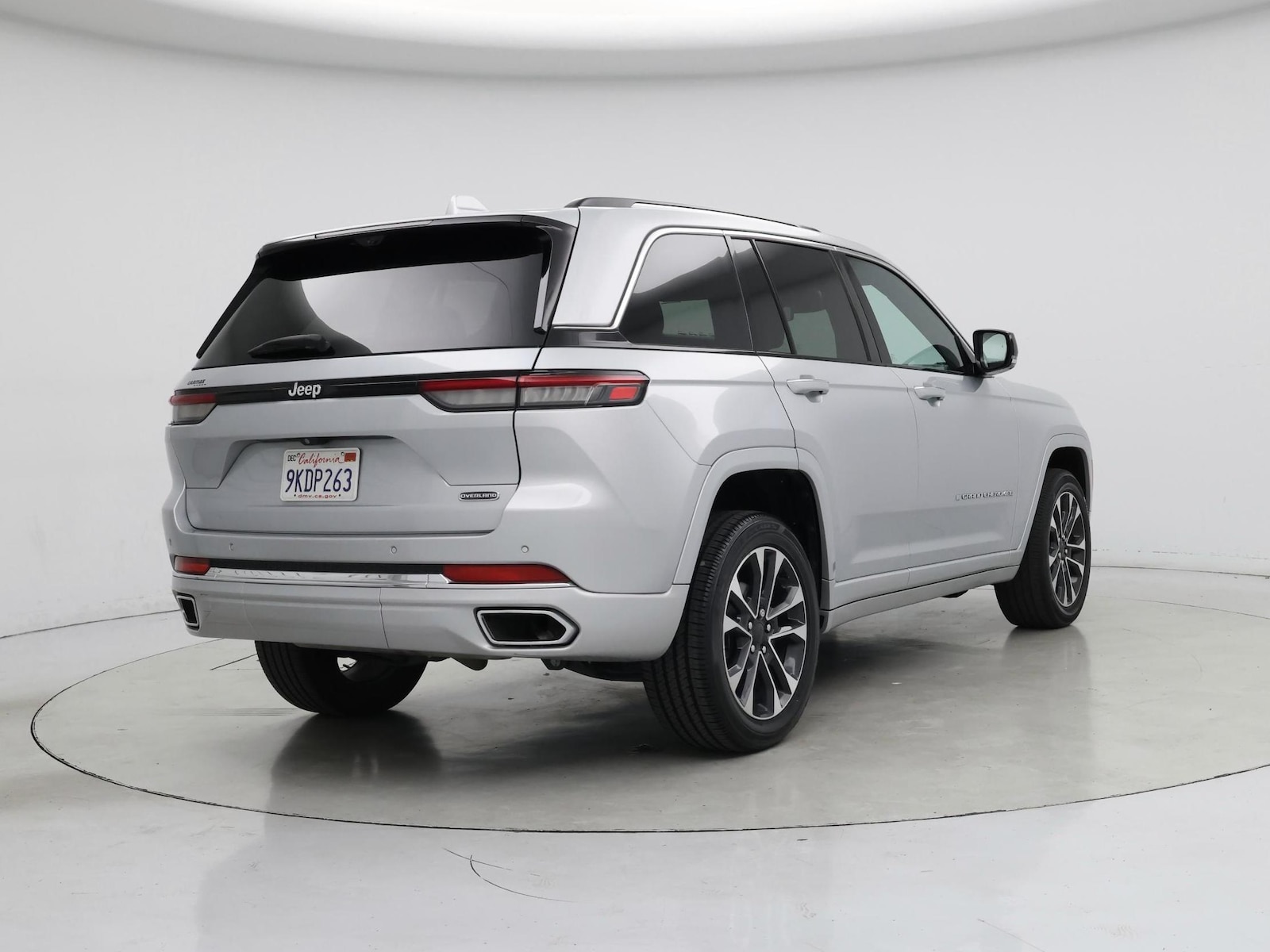 2022 Jeep Grand Cherokee Overland - Photo 9