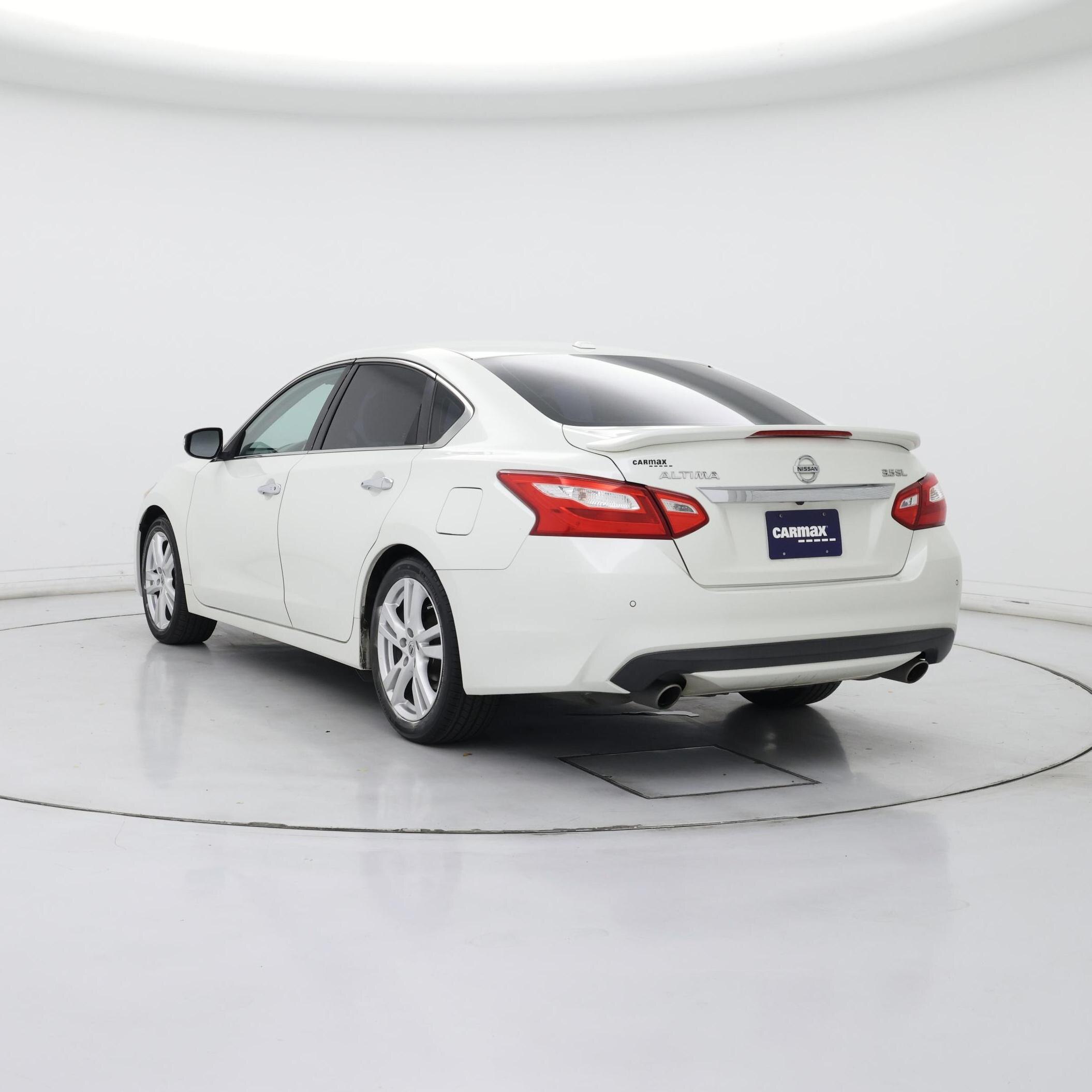 Thumbnail: 2016 Nissan Altima - 2