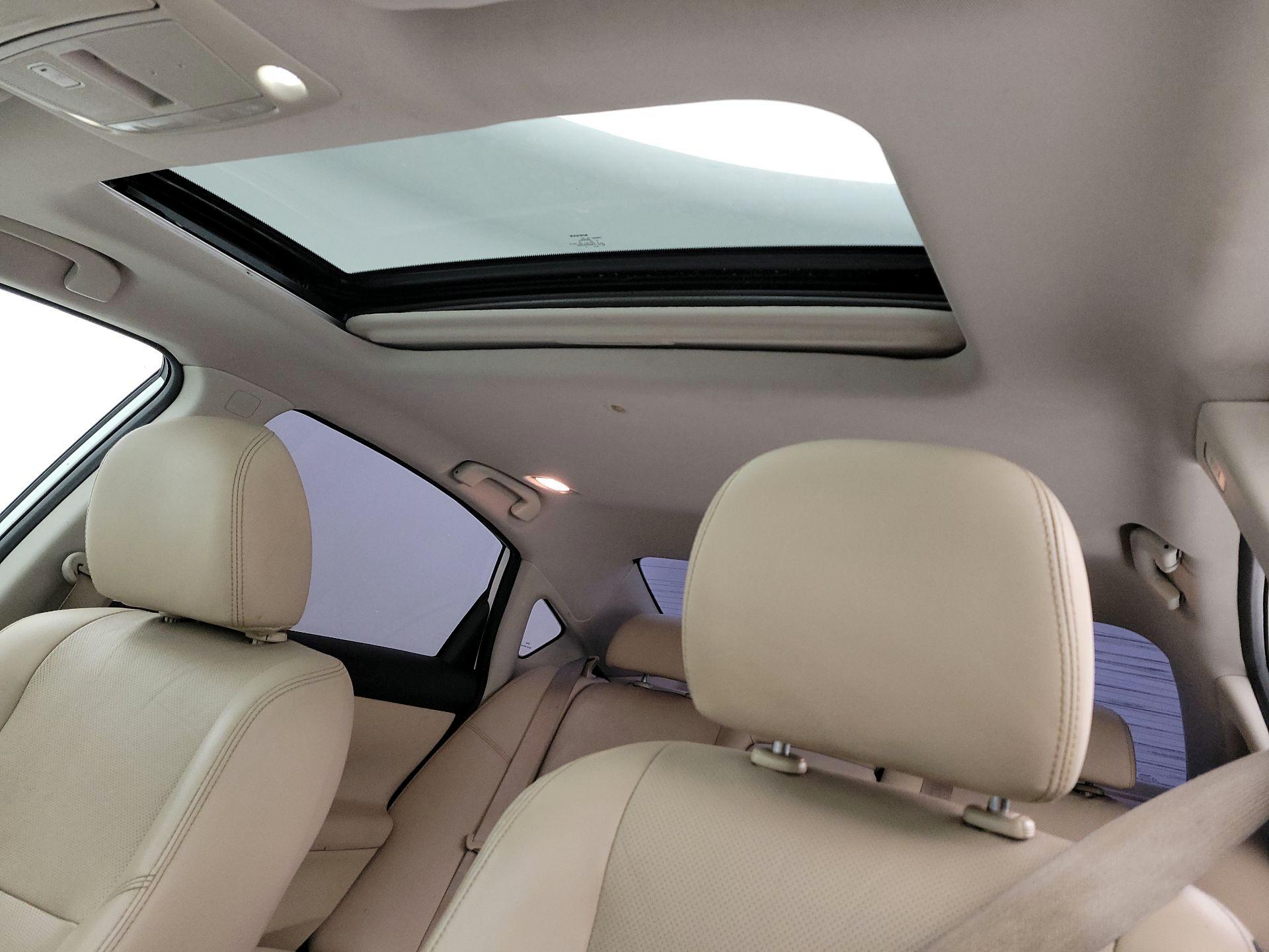 Thumbnail: 2016 Nissan Altima - 20