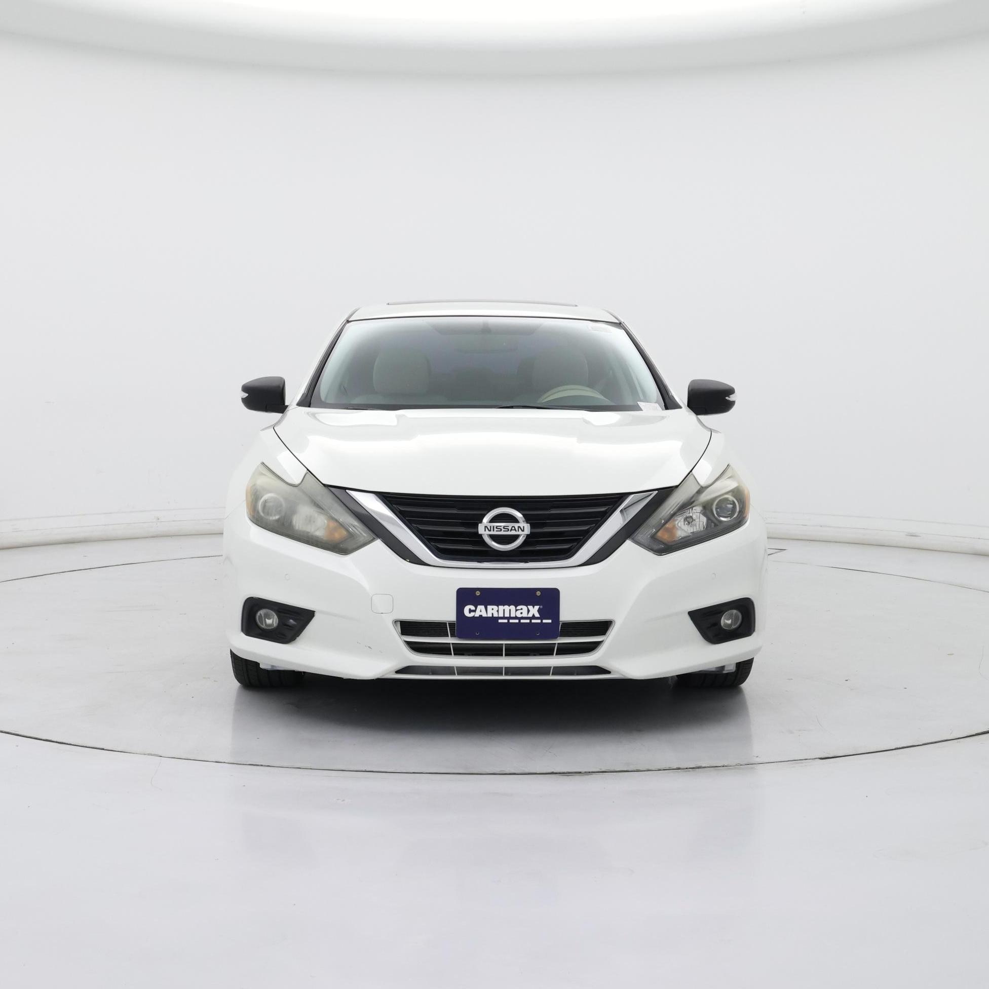 Thumbnail: 2016 Nissan Altima - 5