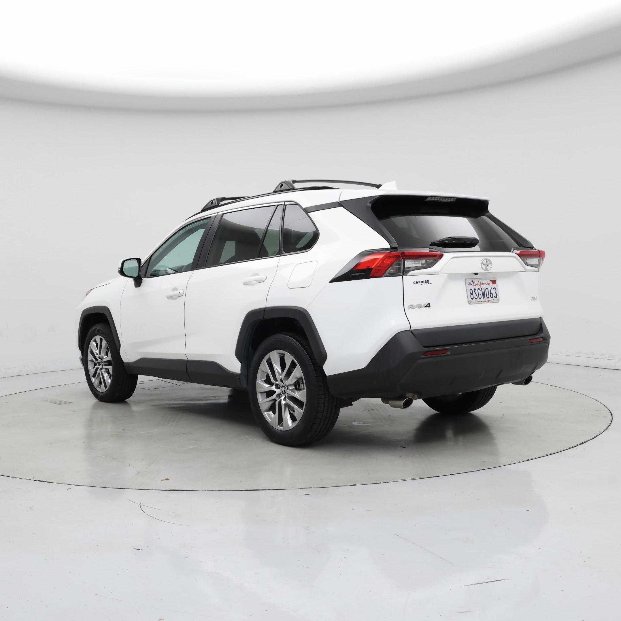 Thumbnail: 2020 Toyota RAV4 - 2