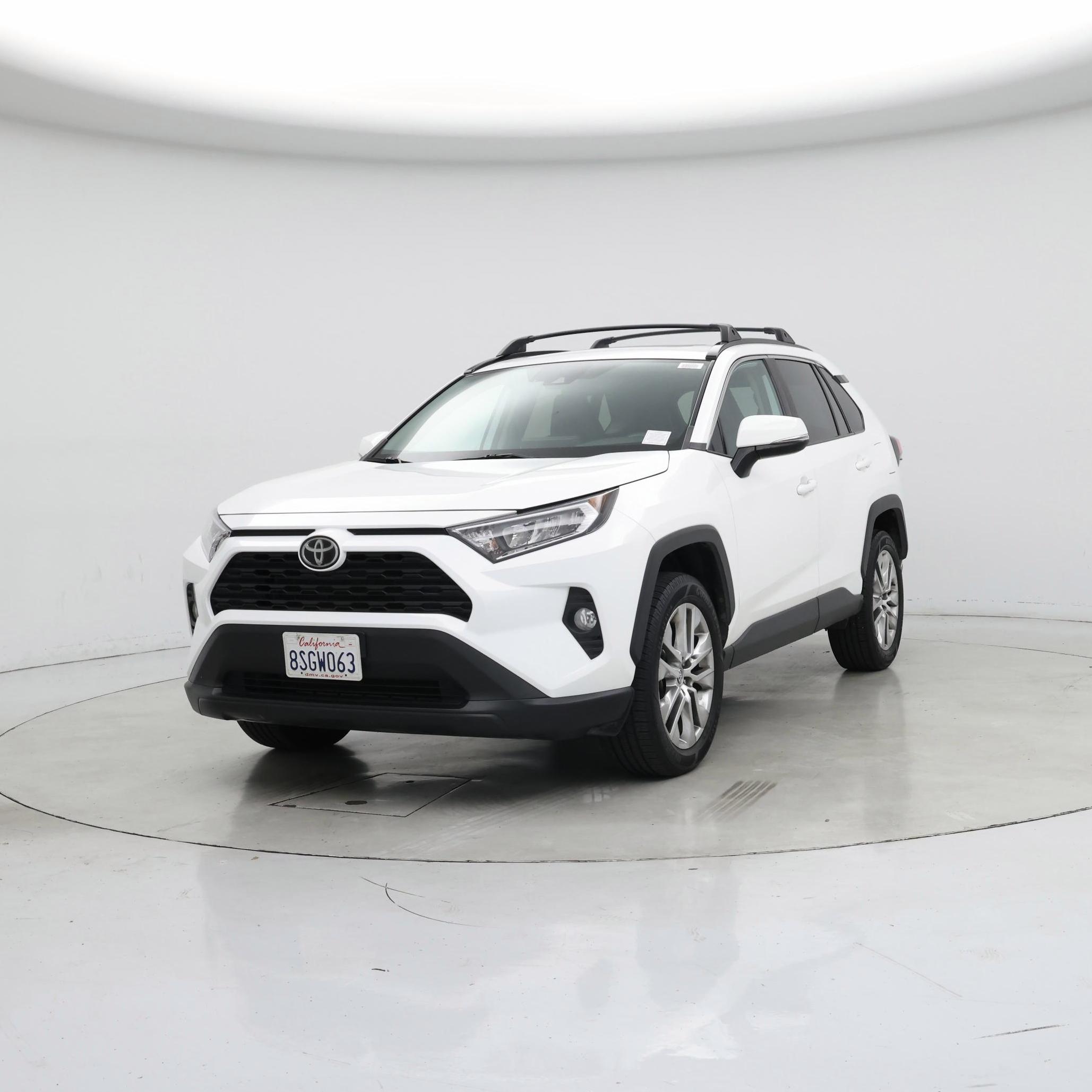 Thumbnail: 2020 Toyota RAV4 - 4