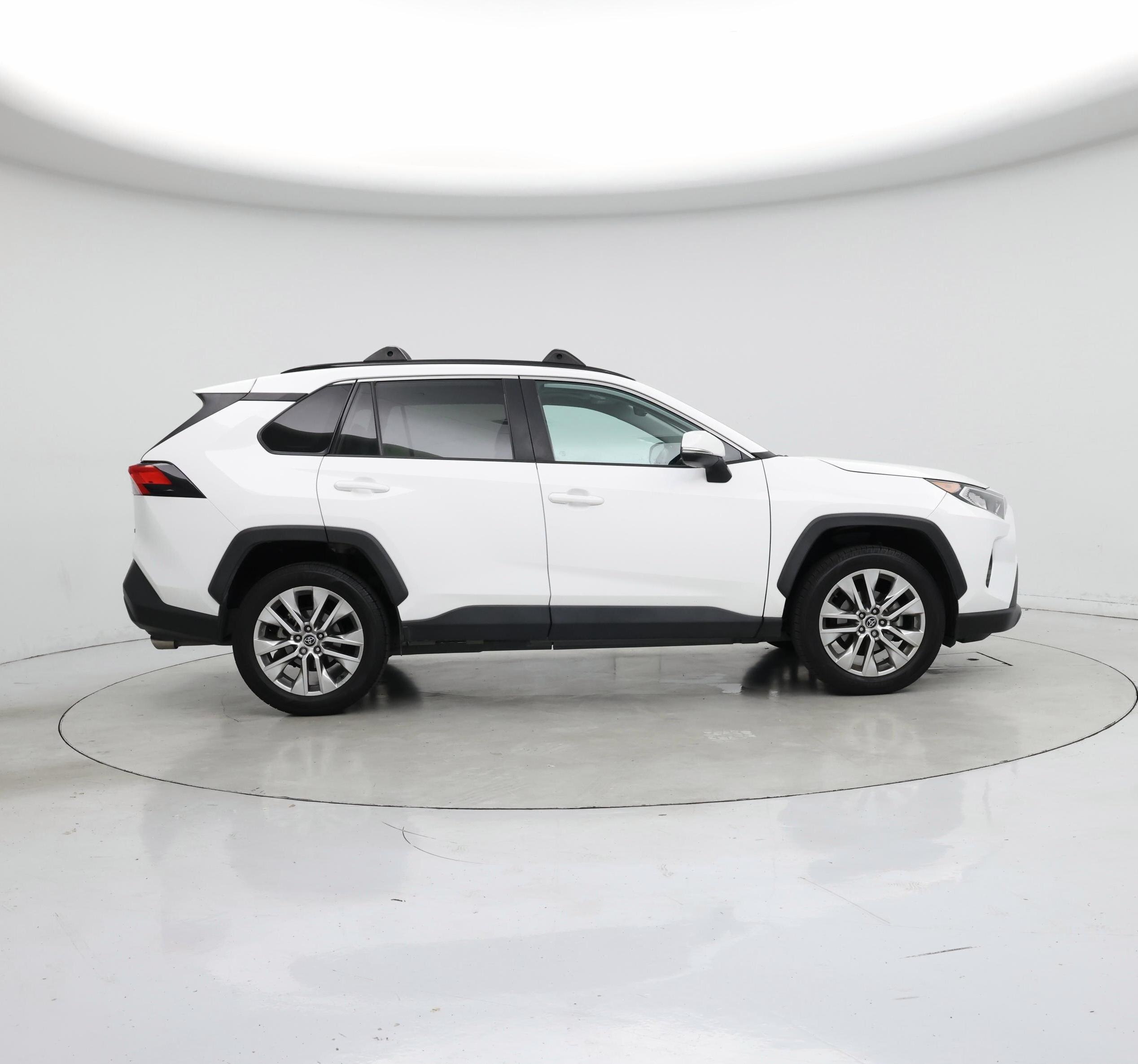 Thumbnail: 2020 Toyota RAV4 - 7